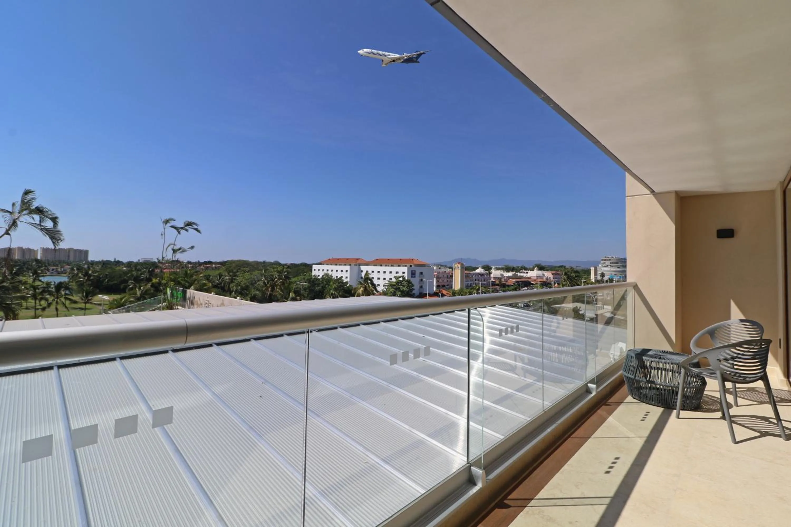 Photo of the whole room in Holiday Inn & Suites - Puerto Vallarta Marina & Golf by IHG