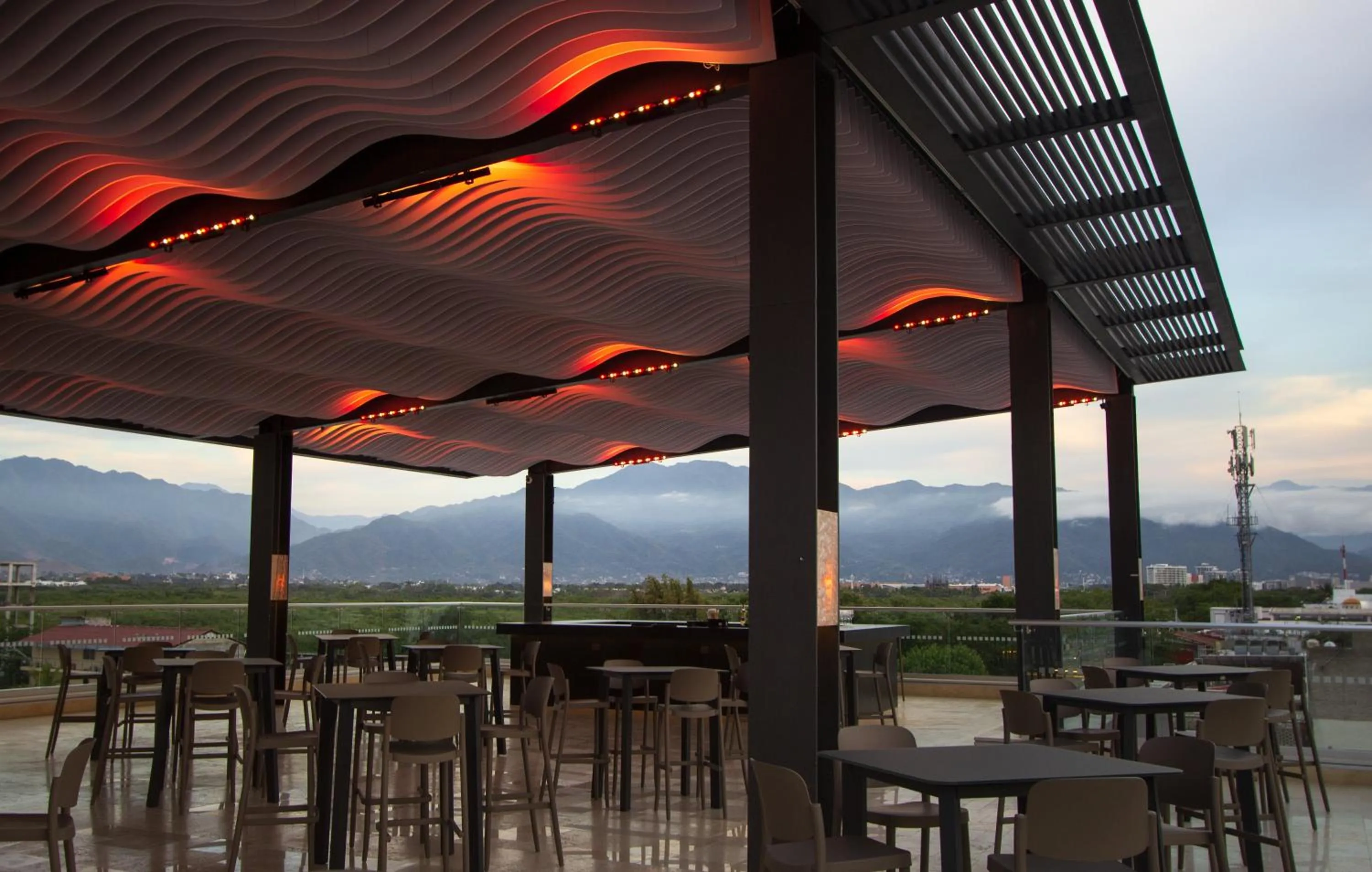 Lobby or reception in Holiday Inn & Suites - Puerto Vallarta Marina & Golf by IHG