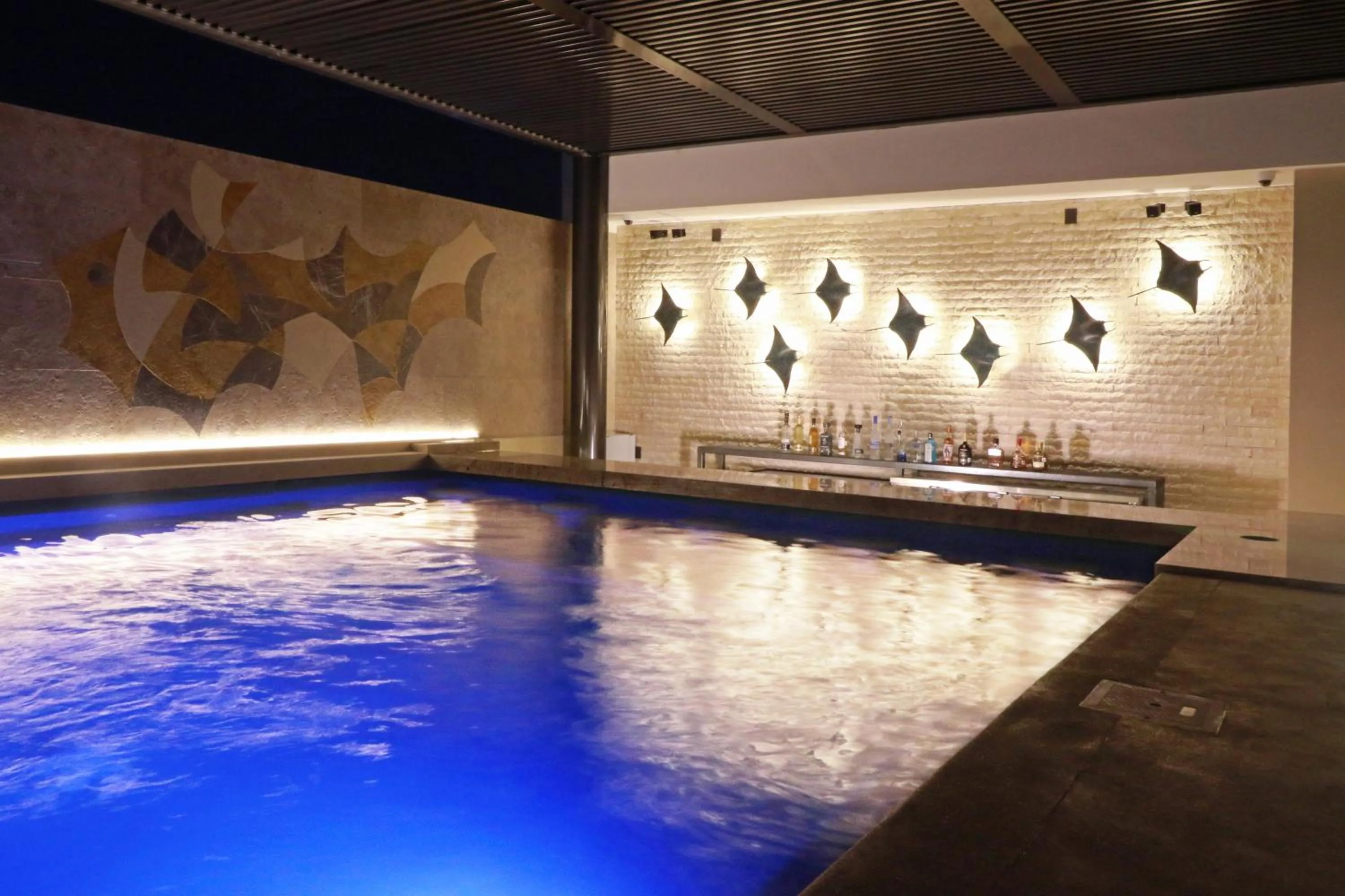 Swimming pool in Holiday Inn & Suites - Puerto Vallarta Marina & Golf by IHG