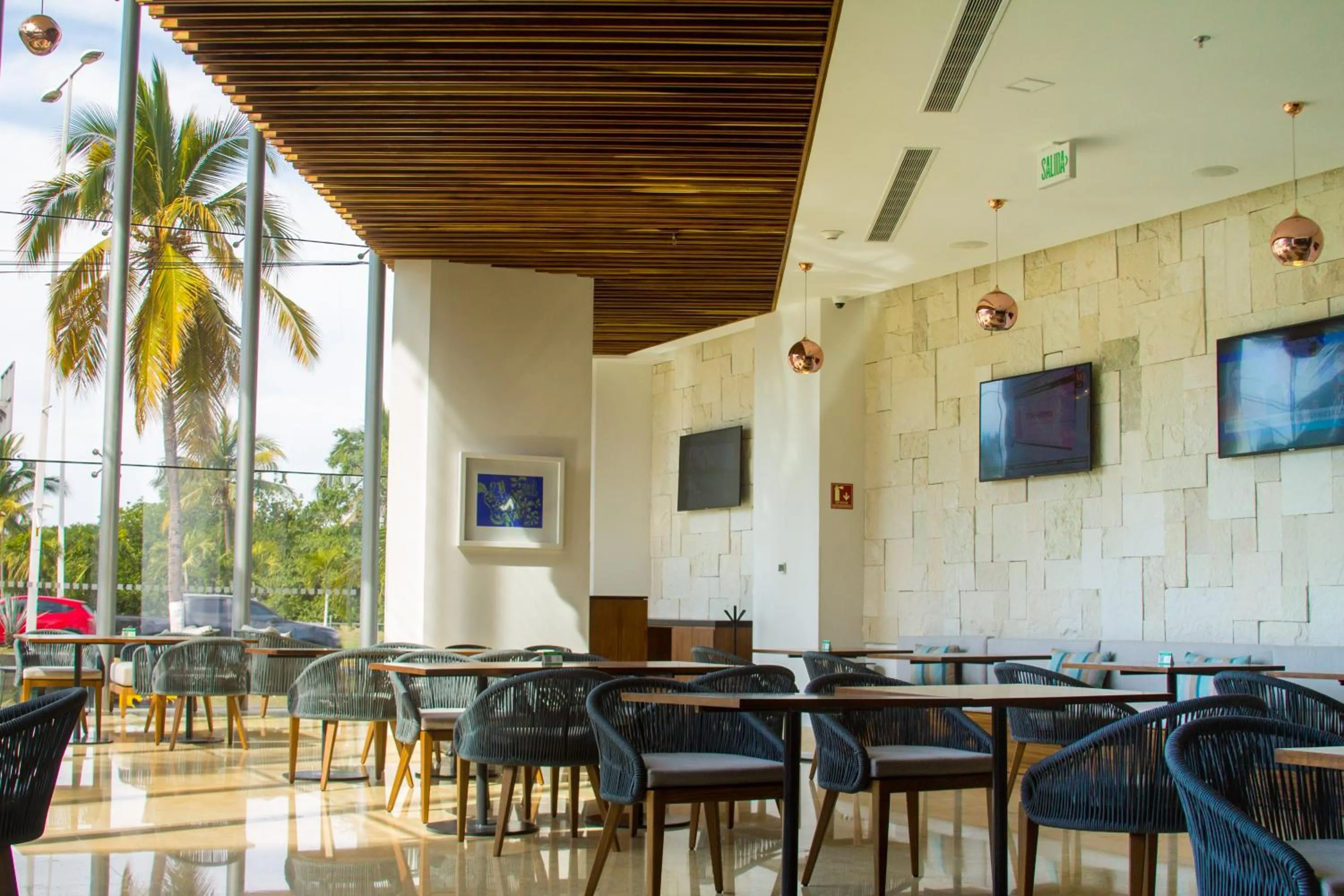 Restaurant/places to eat in Holiday Inn & Suites - Puerto Vallarta Marina & Golf by IHG