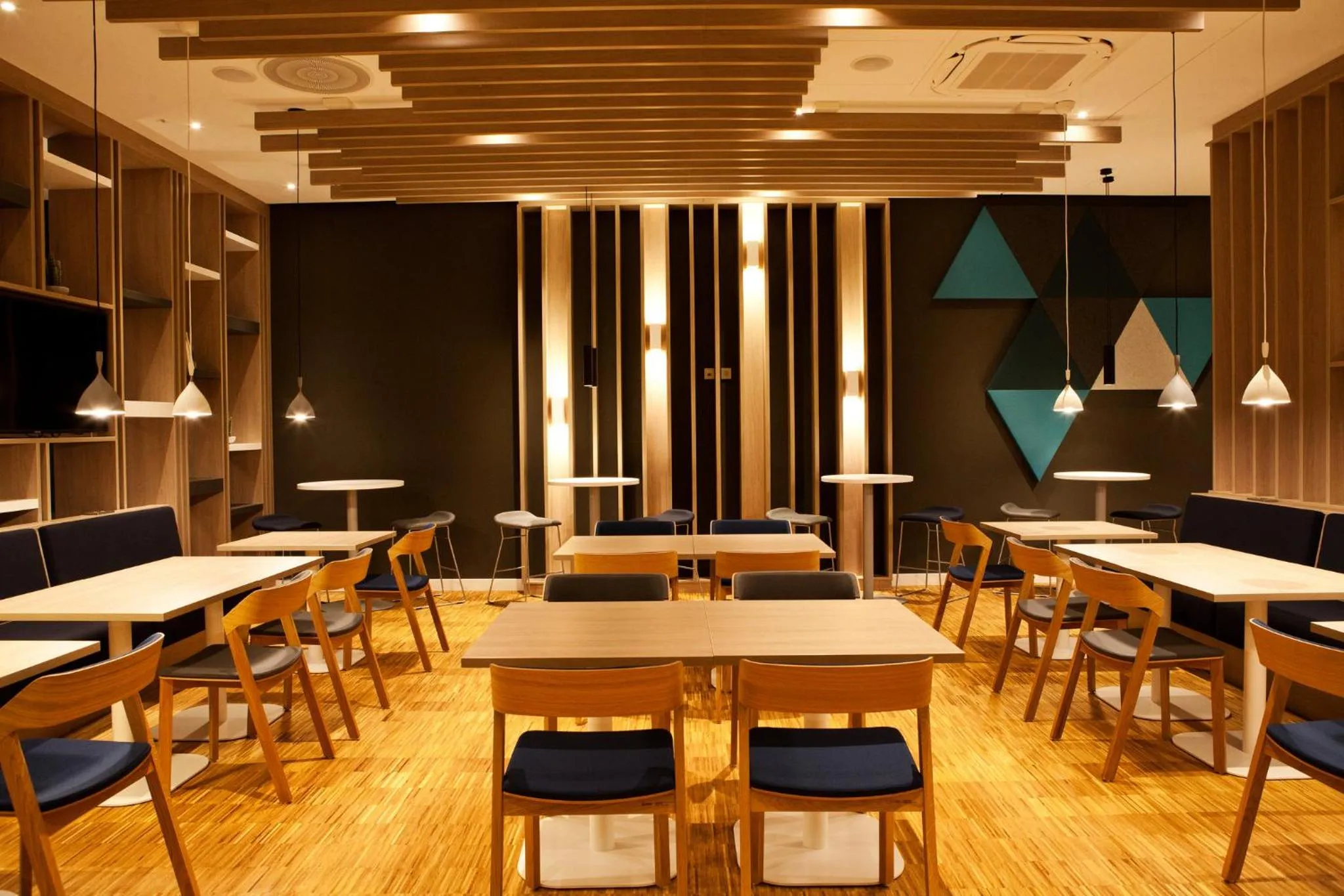 Restaurant/places to eat in Holiday Inn Express - Göppingen by IHG