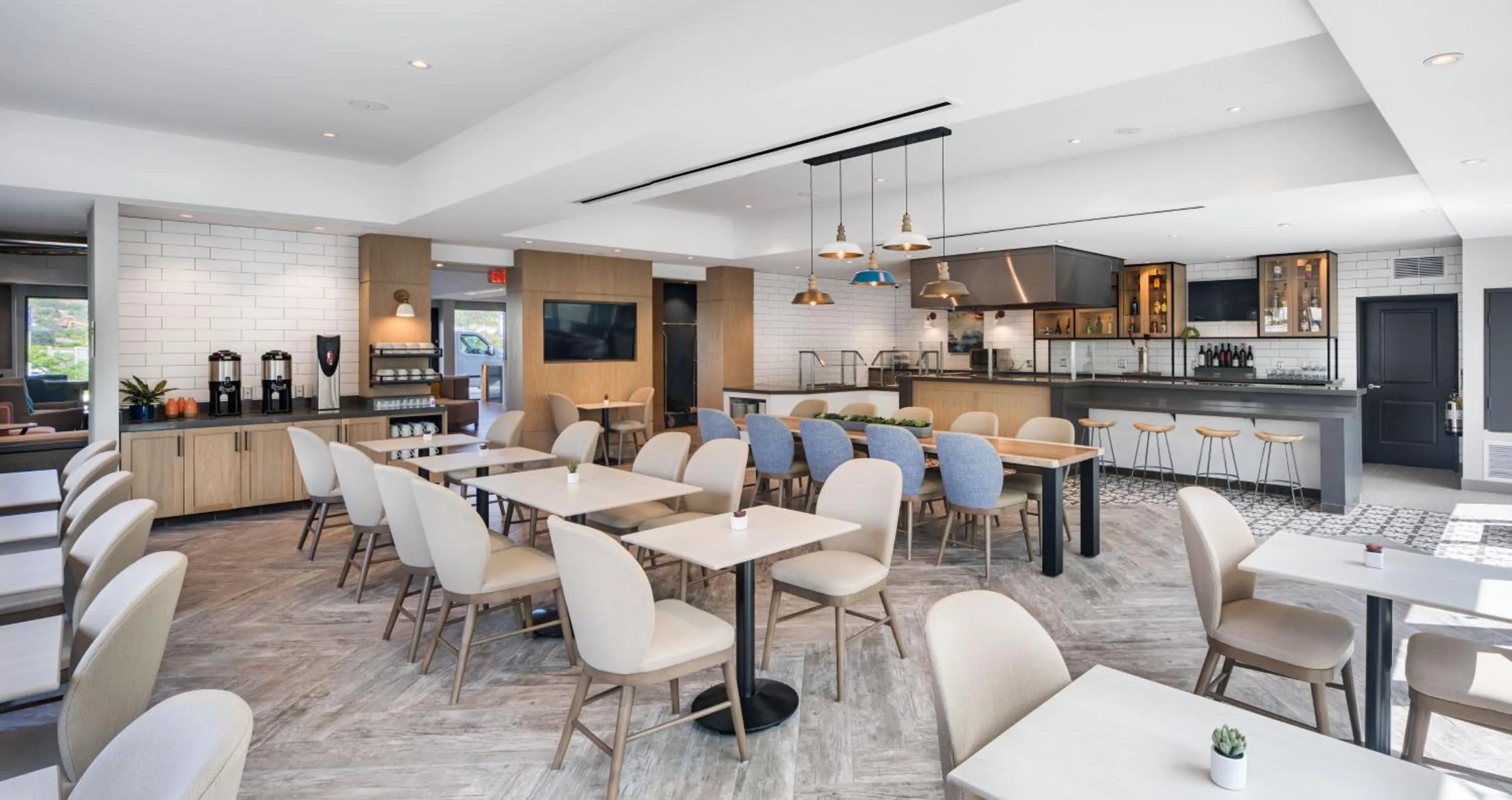 Lounge or bar in Ayres Hotel Vista Carlsbad