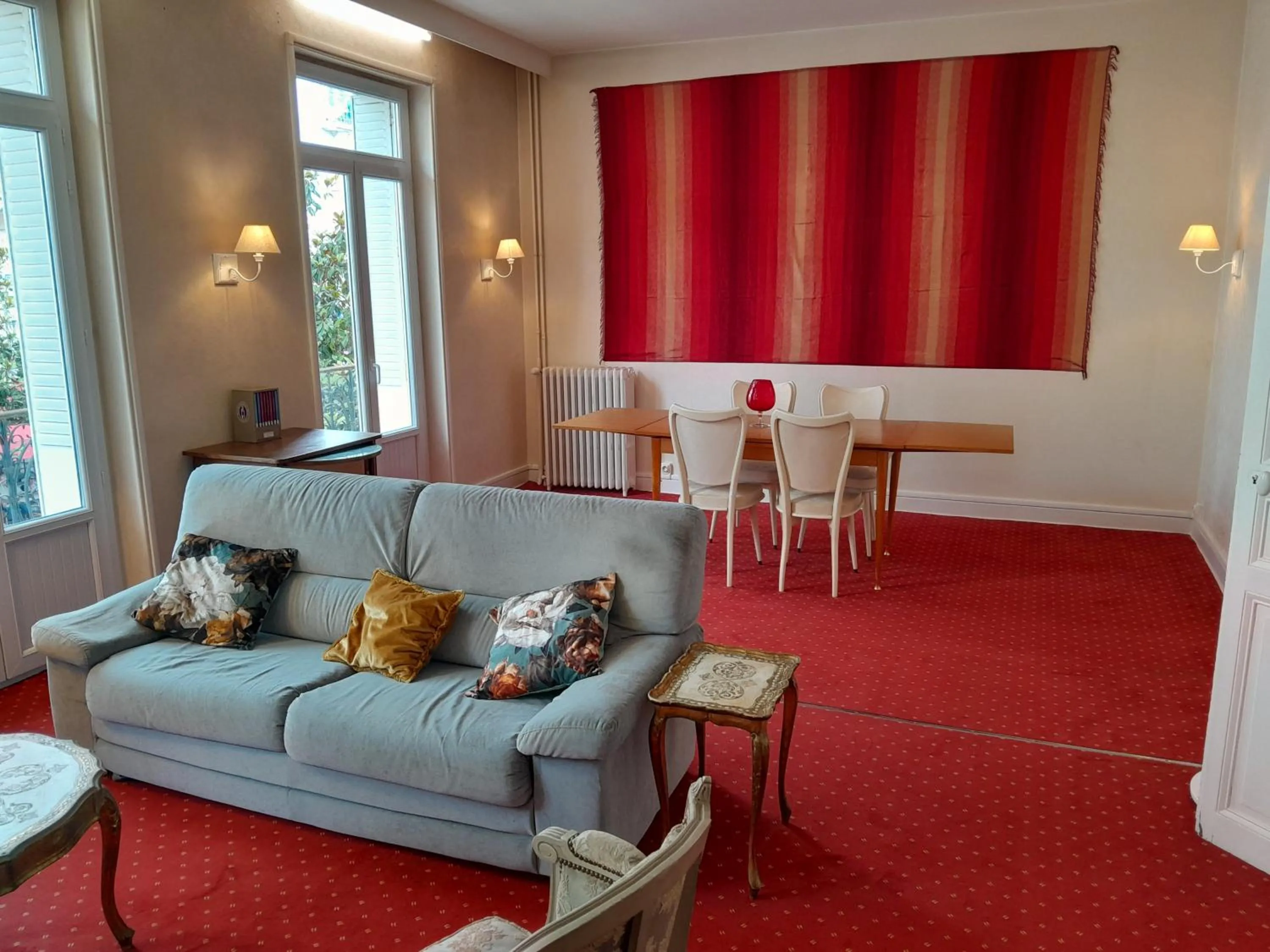 Living room in Vichy Sejour