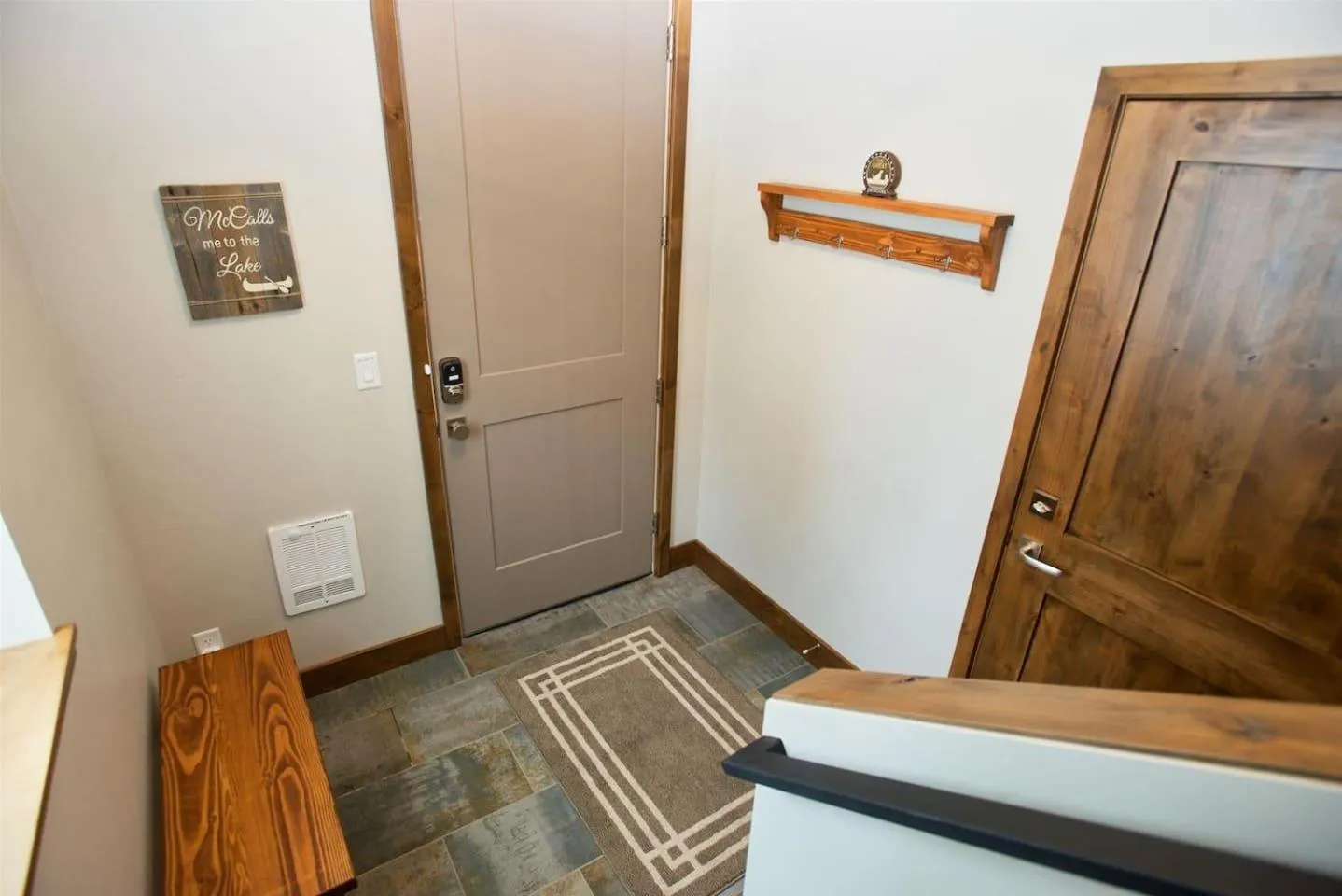 Silverpine Hideaway by Casago McCall - Donerightmanagement