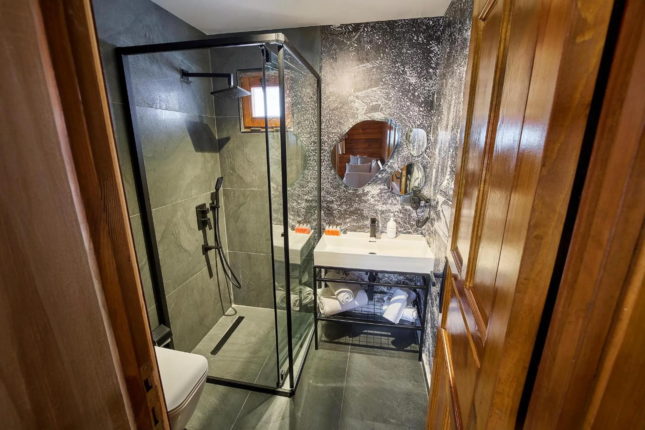 Flora Handüzü Resort & Wellness Bungalow Hotel