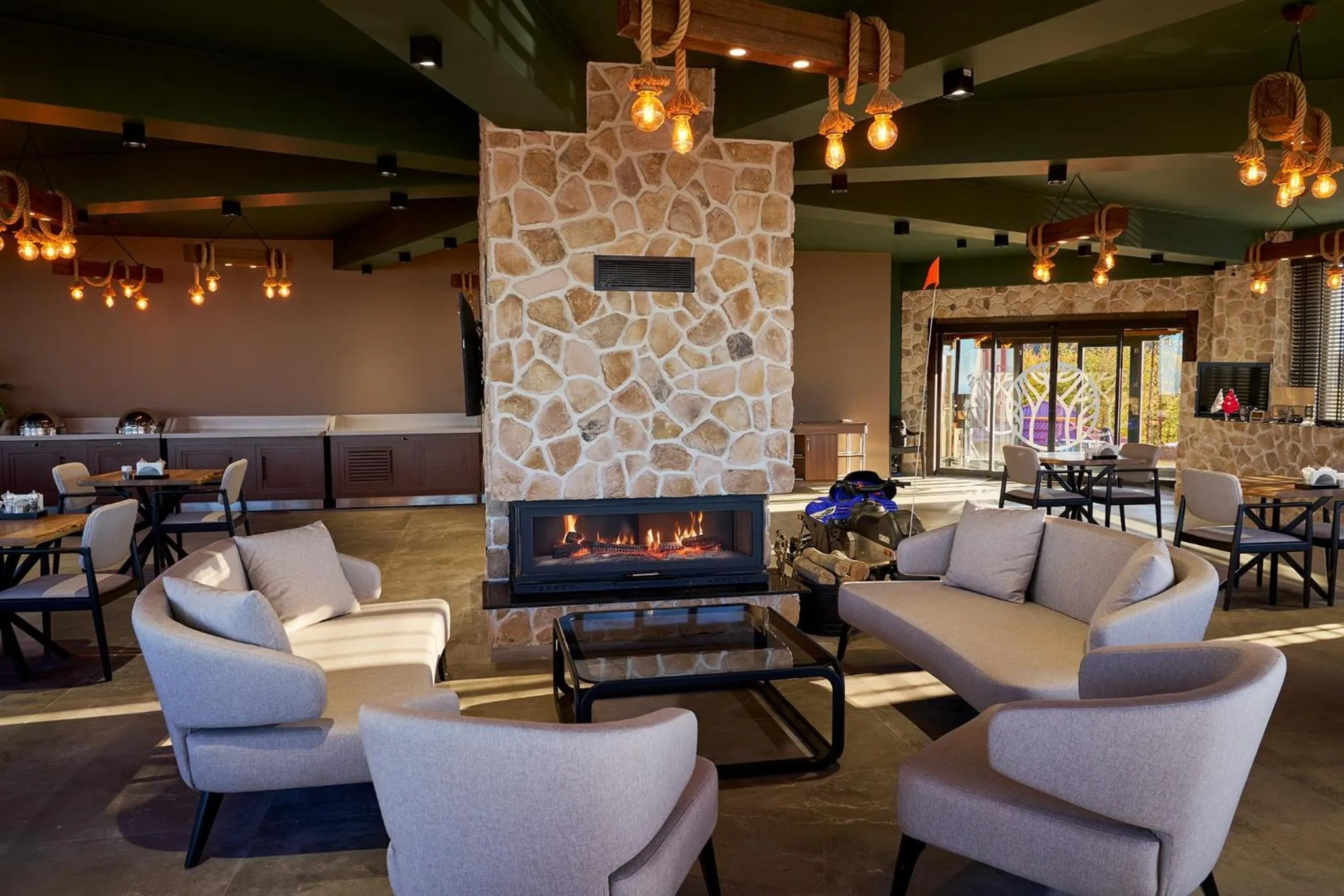 Flora Handüzü Resort & Wellness Bungalow Hotel