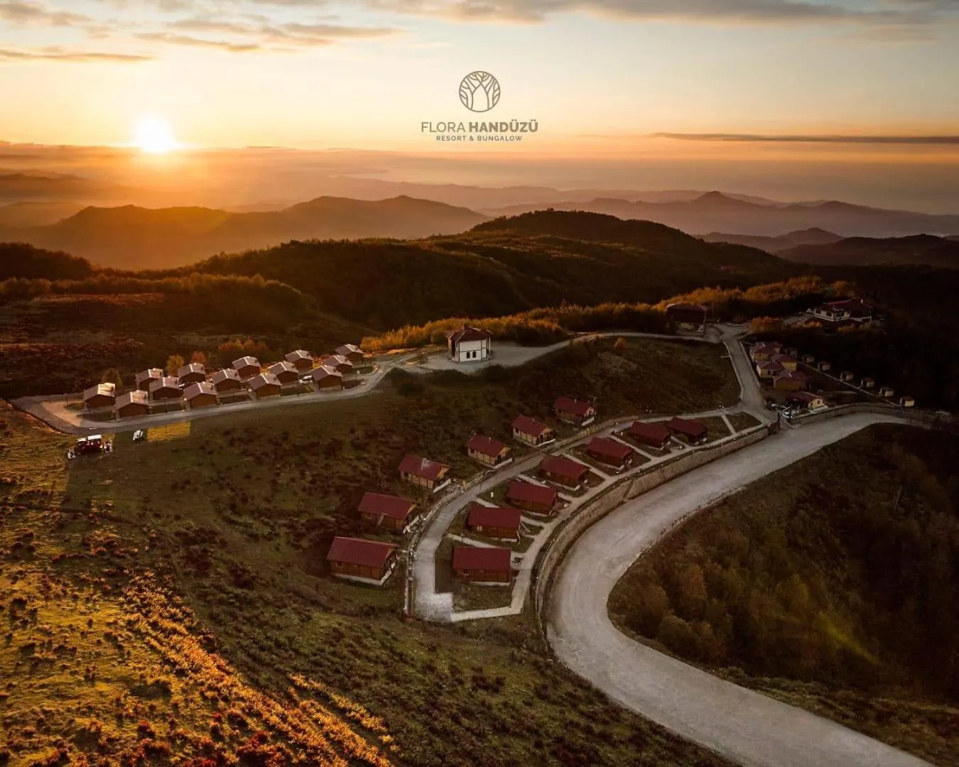 Flora Handüzü Resort & Wellness Bungalow Hotel