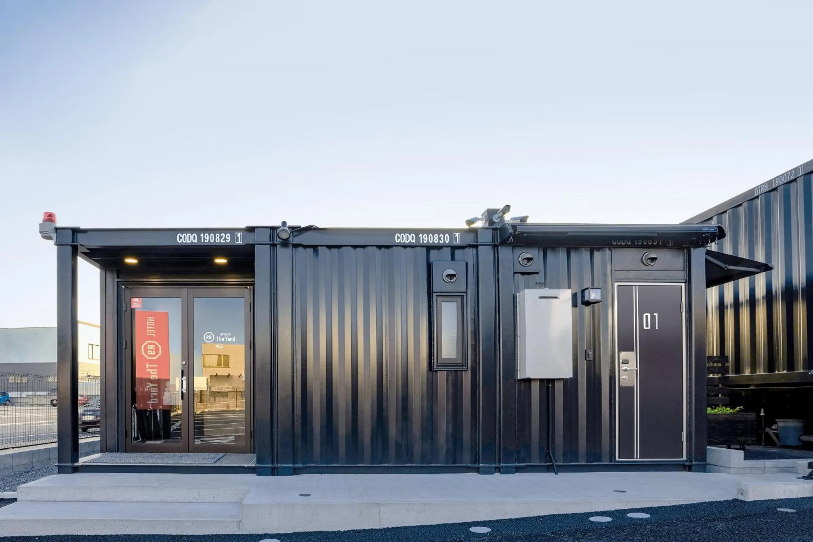 Property building in HOTEL R9 The Yard Ota