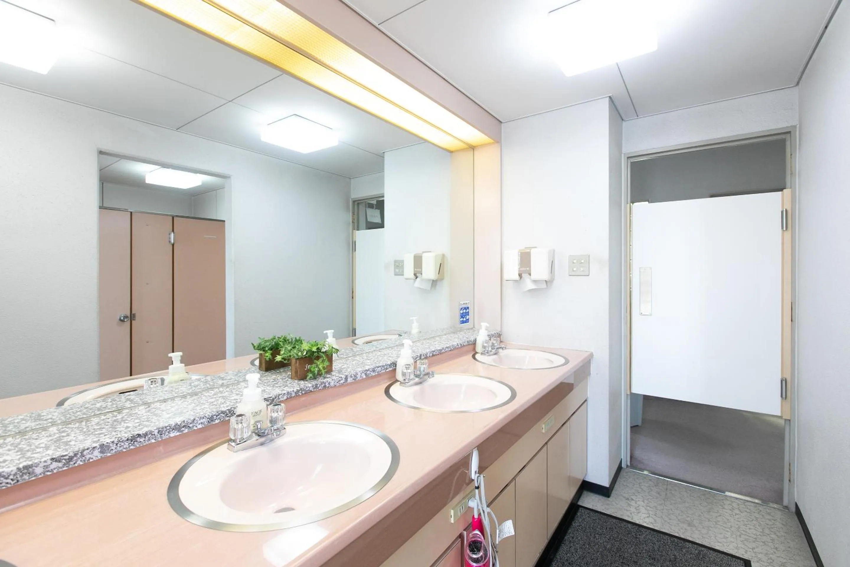 Toilet in Tabist Raika Hiroshima Miyoshi