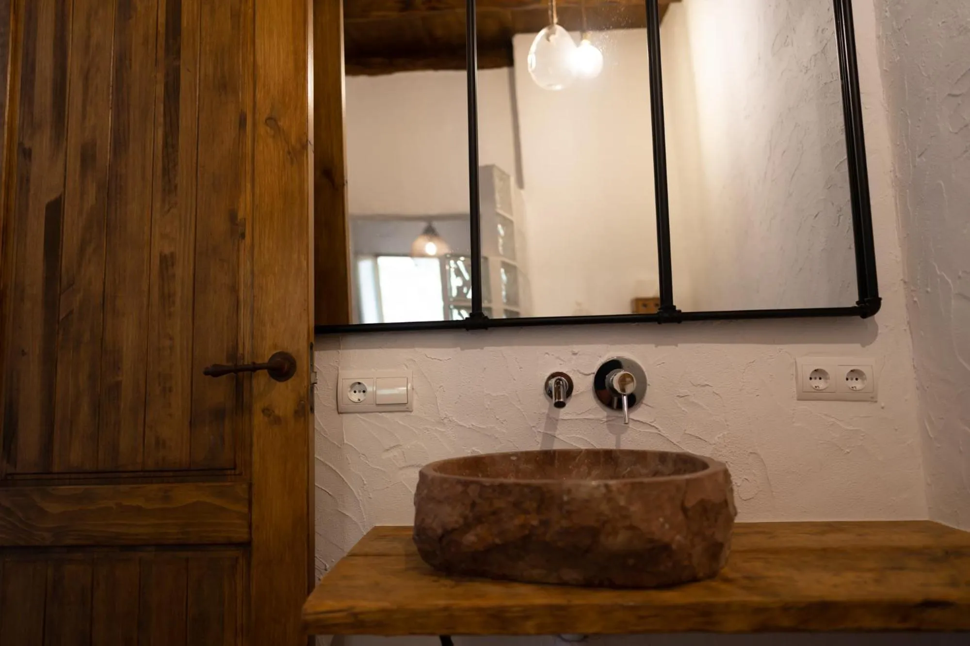 Bathroom in LAS MARIPOSAS