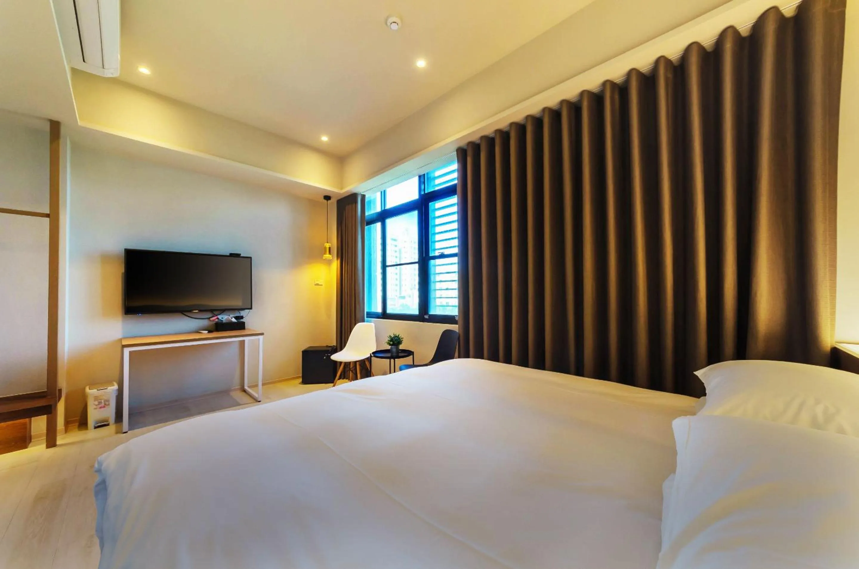 Photo of the whole room in Popinn