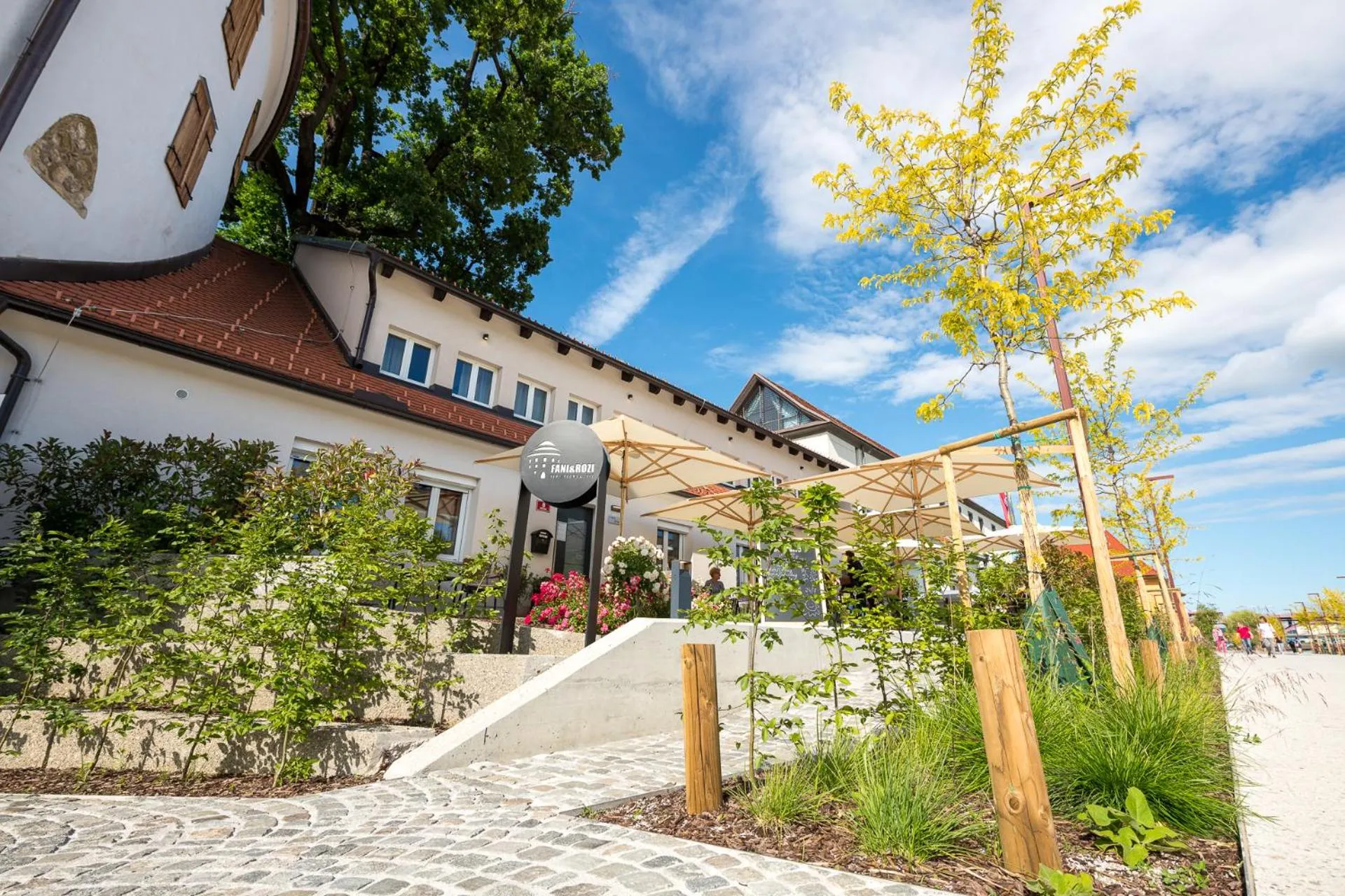 Property building in Fani&Rozi B&B