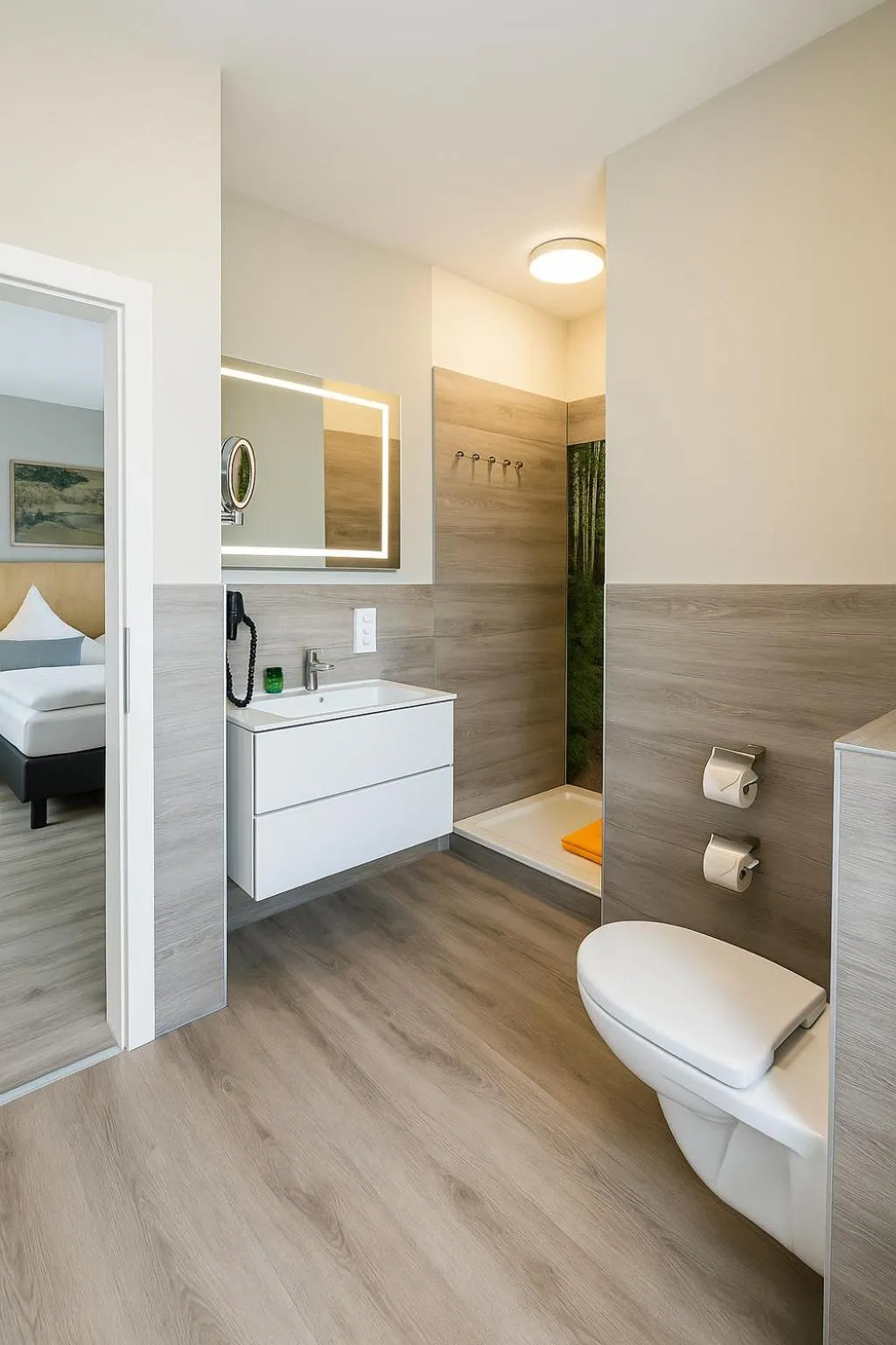 Bathroom, Bed in Konsum Berghotel Oberhof