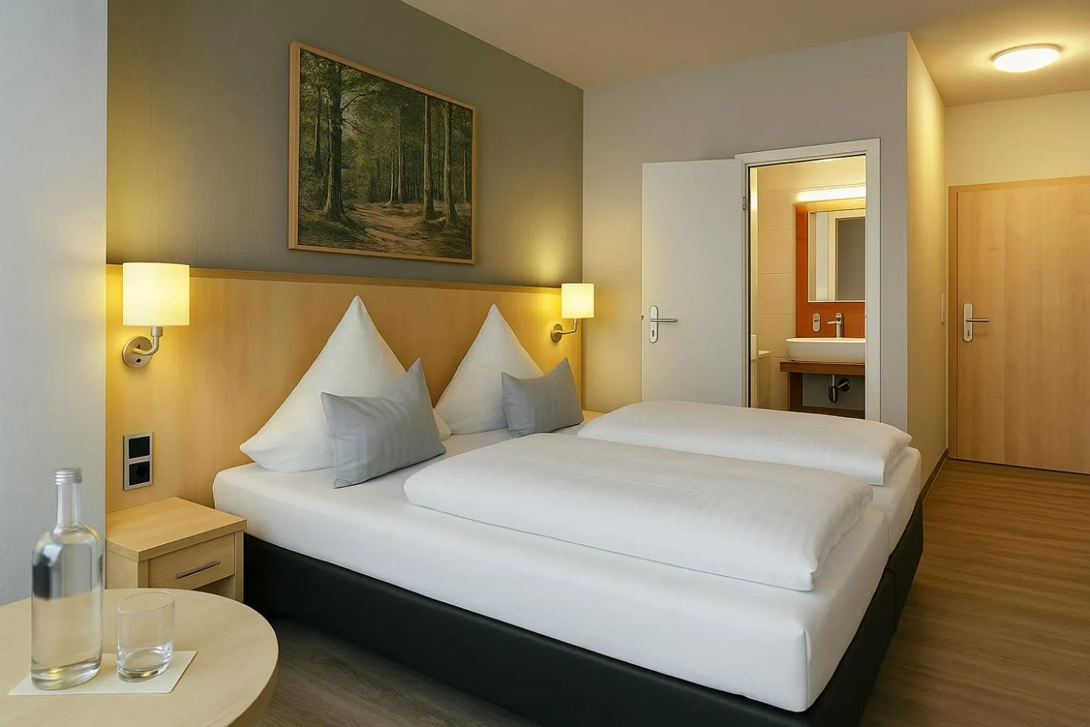 Photo of the whole room, Bed in Konsum Berghotel Oberhof