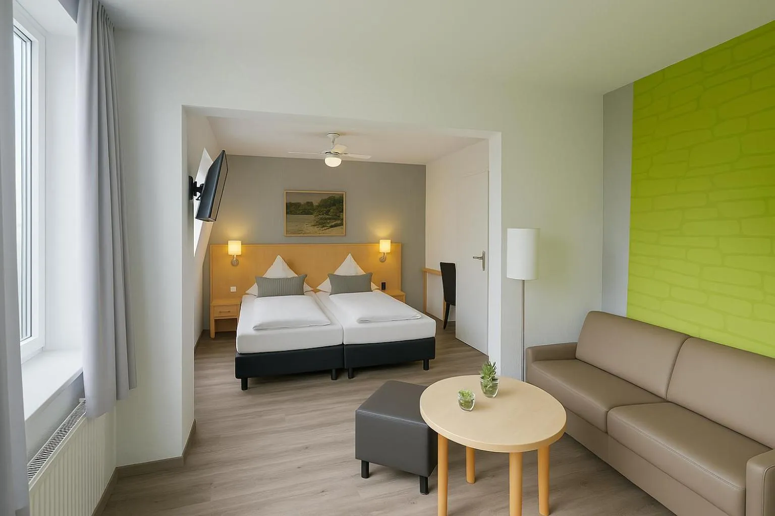 Photo of the whole room, Bed in Konsum Berghotel Oberhof