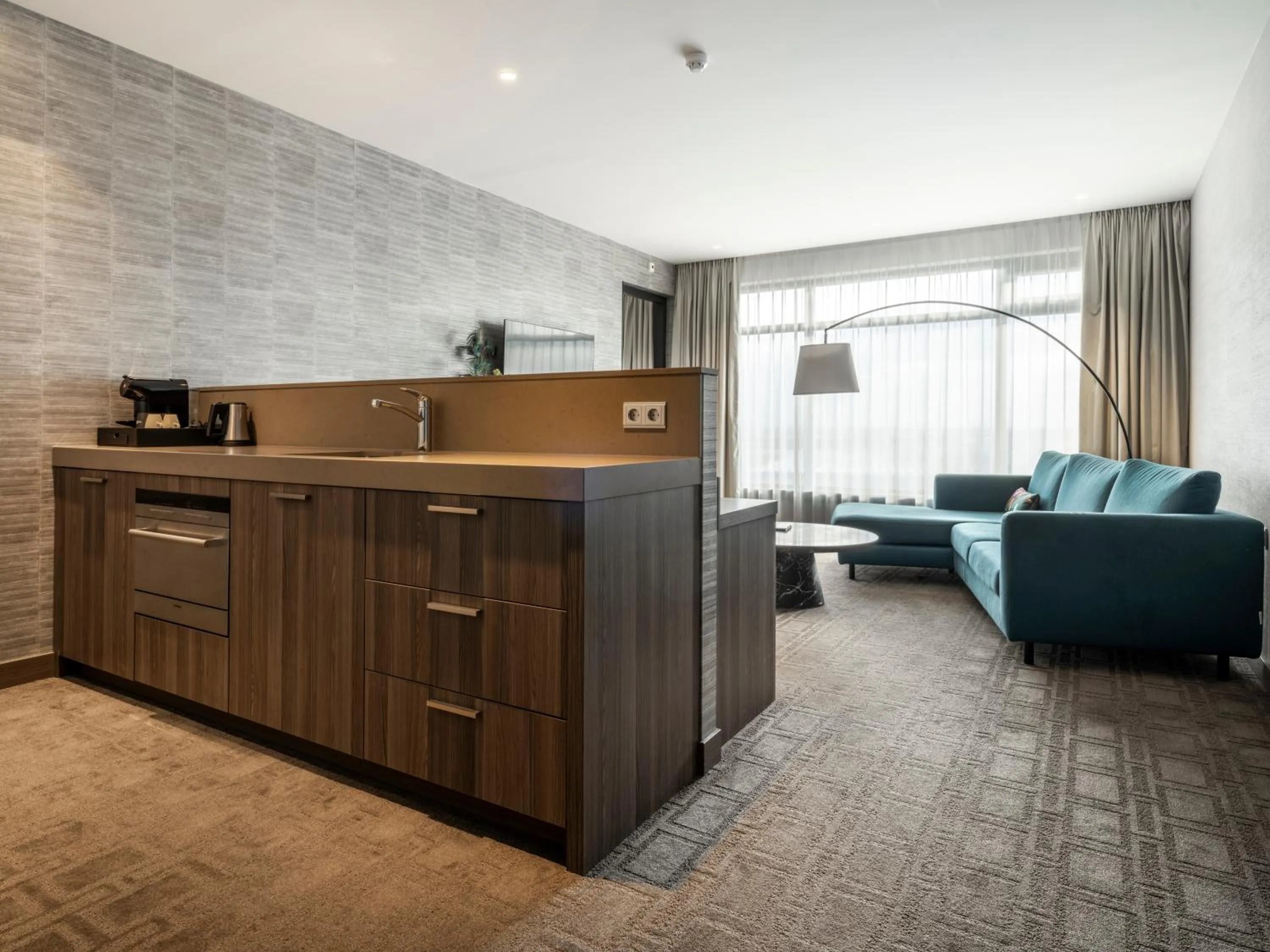 Kitchen or kitchenette in Van Der Valk Hotel Zwolle