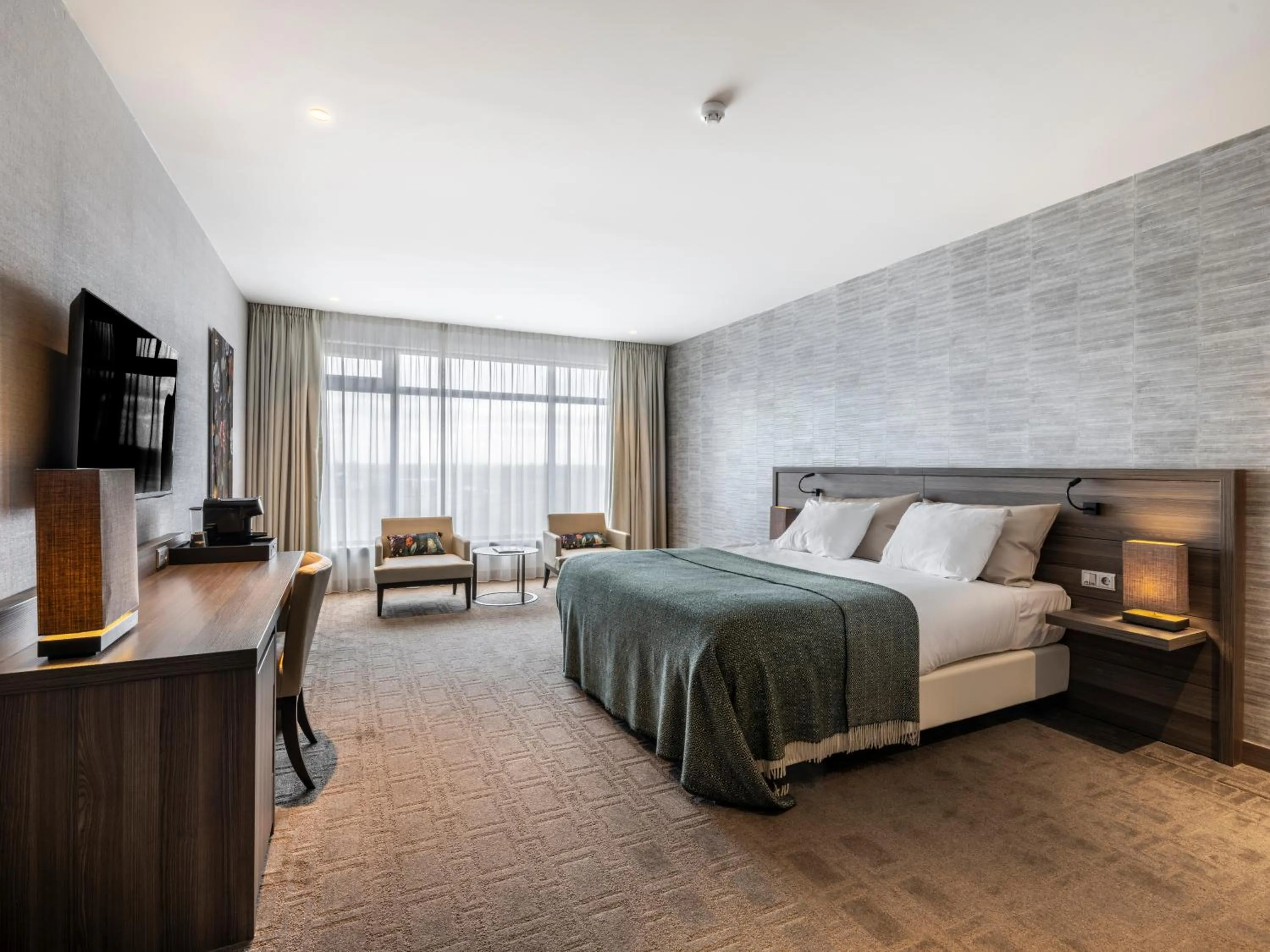 Photo of the whole room, Bed in Van Der Valk Hotel Zwolle