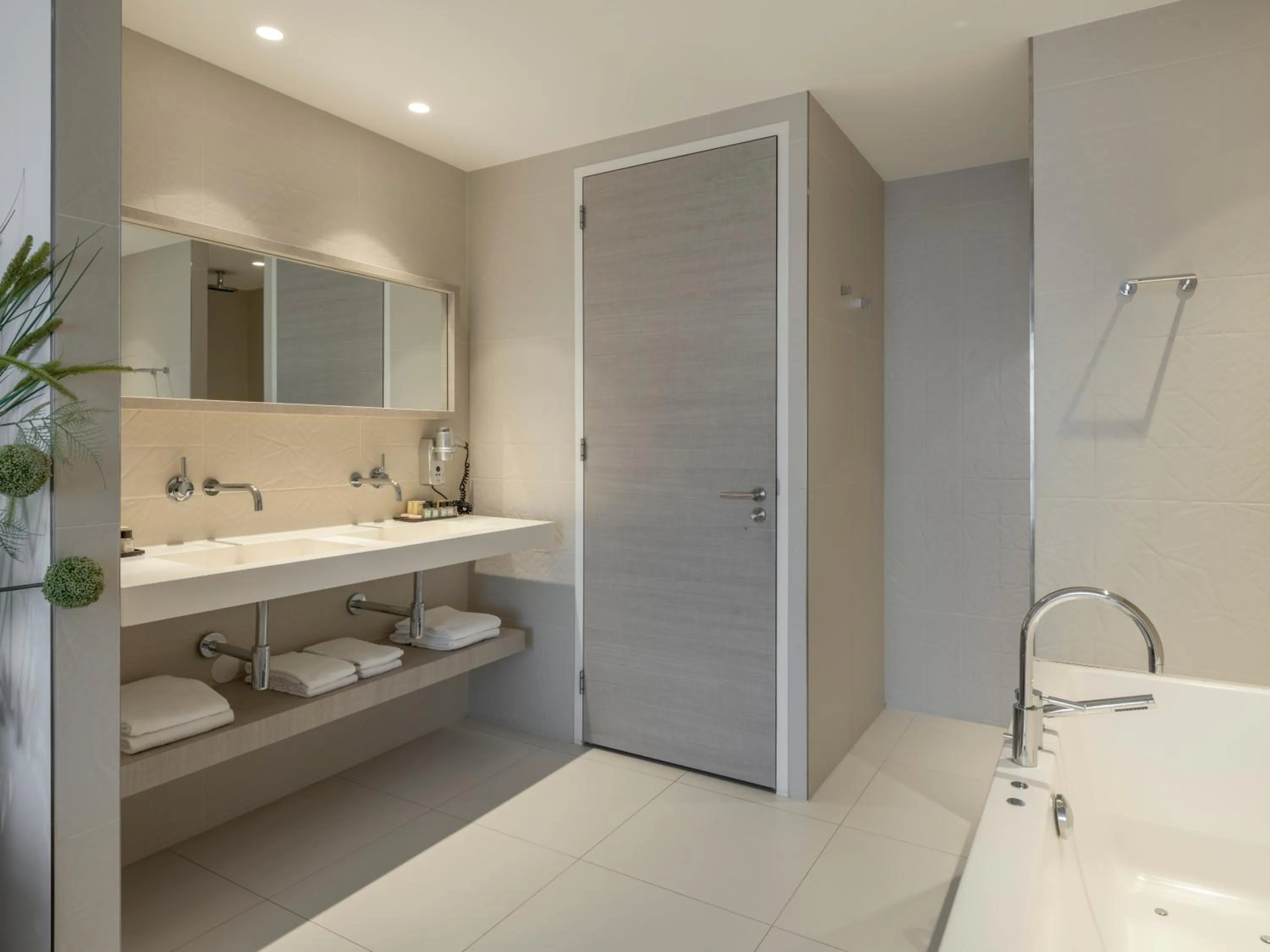 Bathroom in Van Der Valk Hotel Zwolle