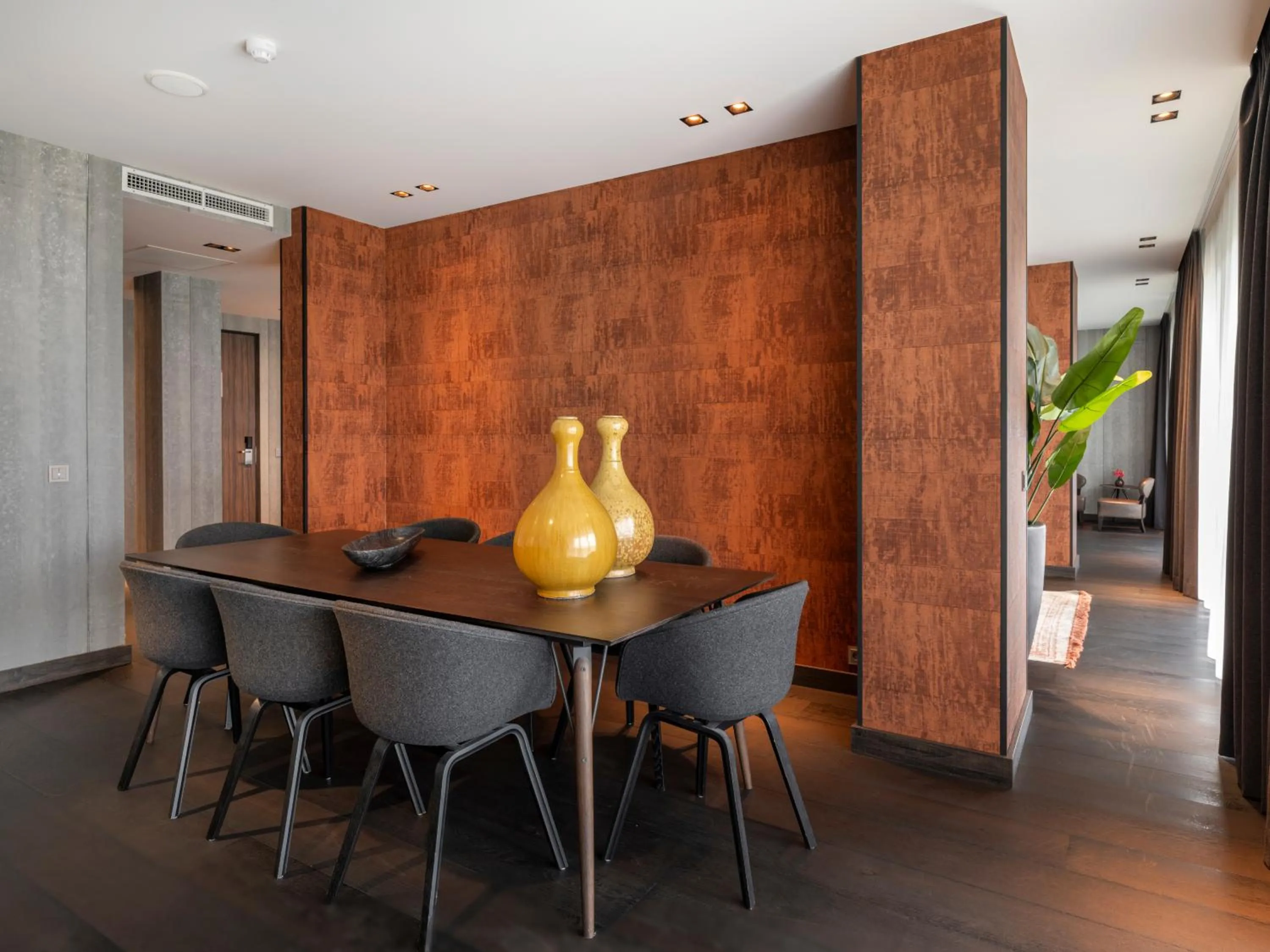 Dining area in Van Der Valk Hotel Zwolle
