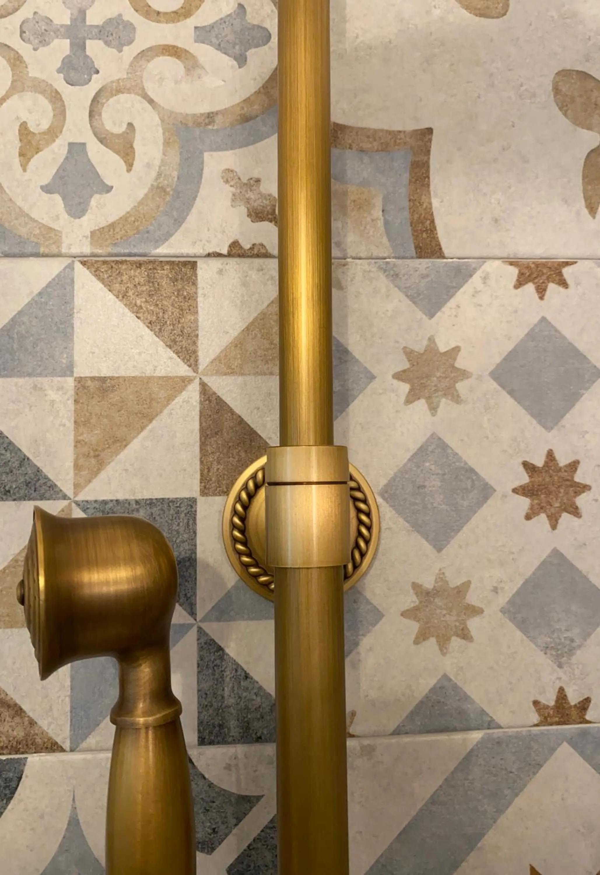 Bathroom in Canduleri