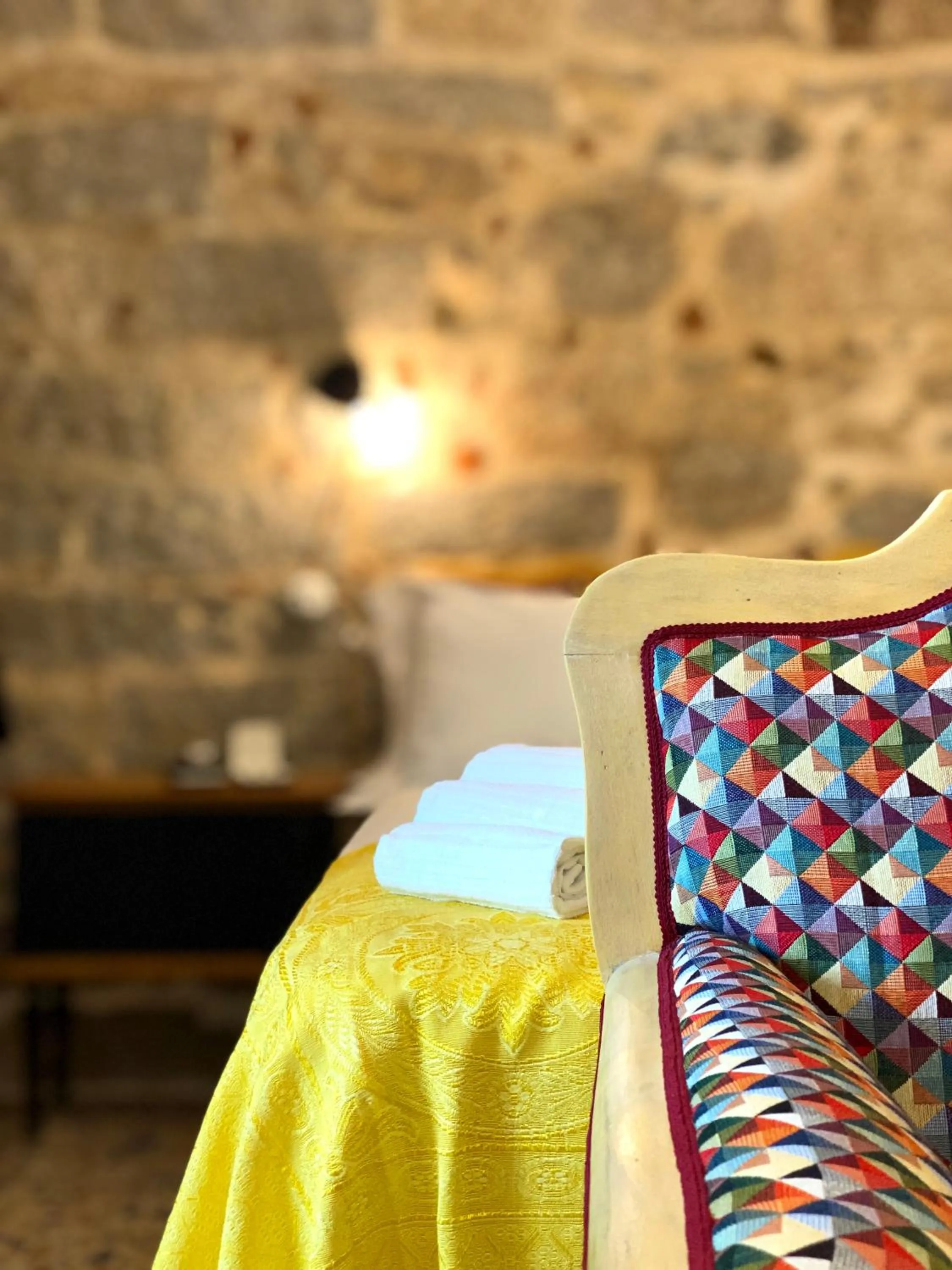 Decorative detail, Bed in Canduleri