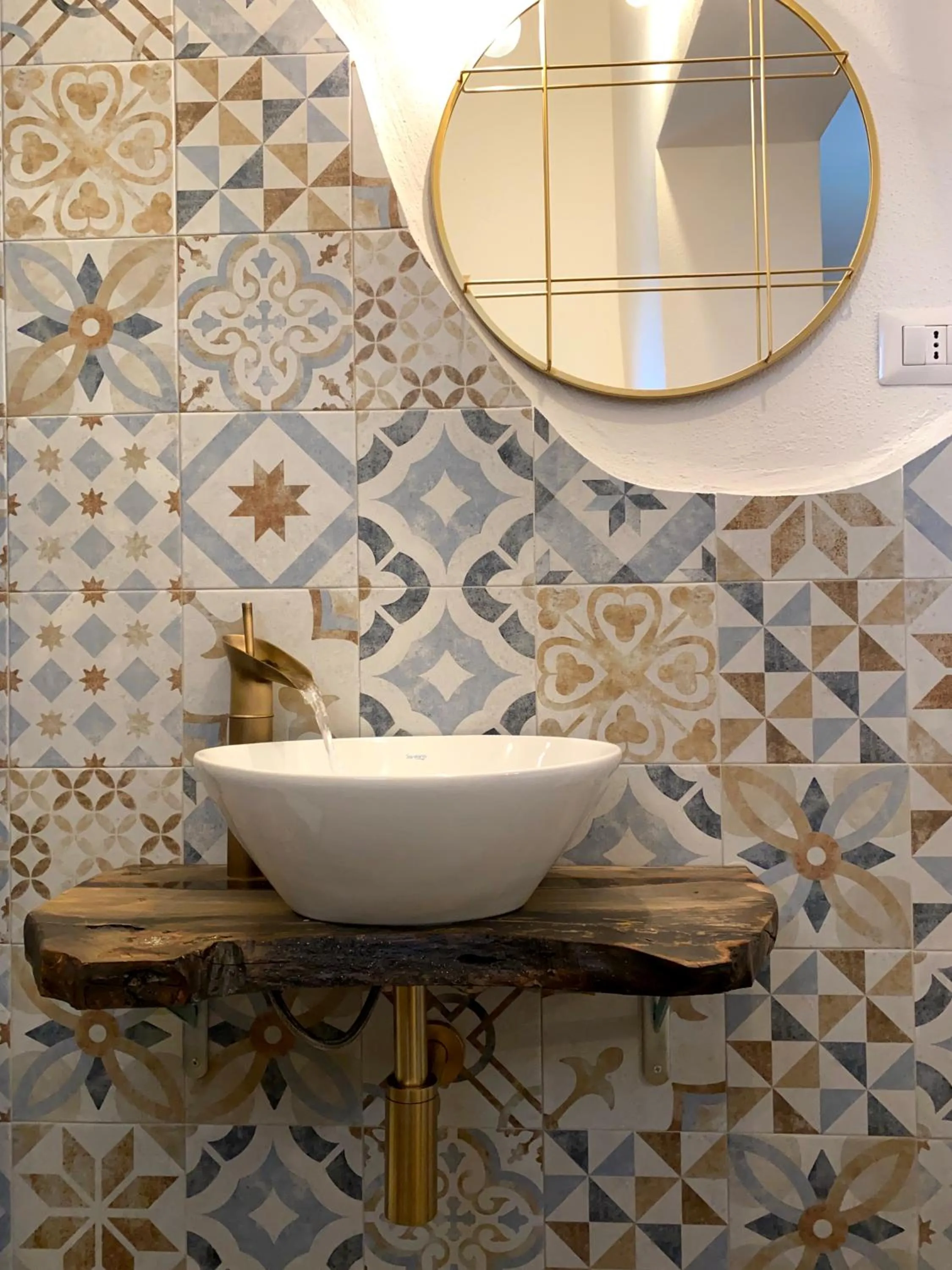 Bathroom in Canduleri