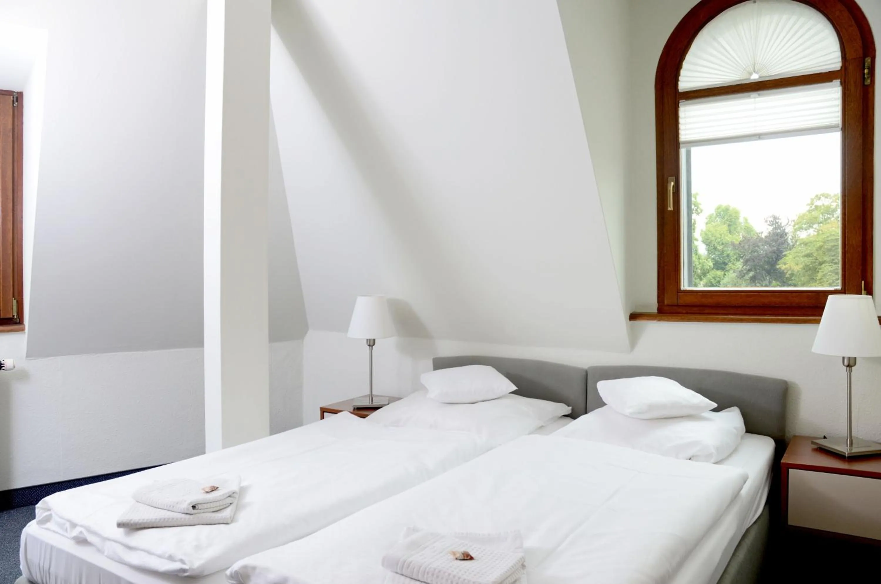 Bed in Hotel & Apartments Fürstenhof am Bauhaus