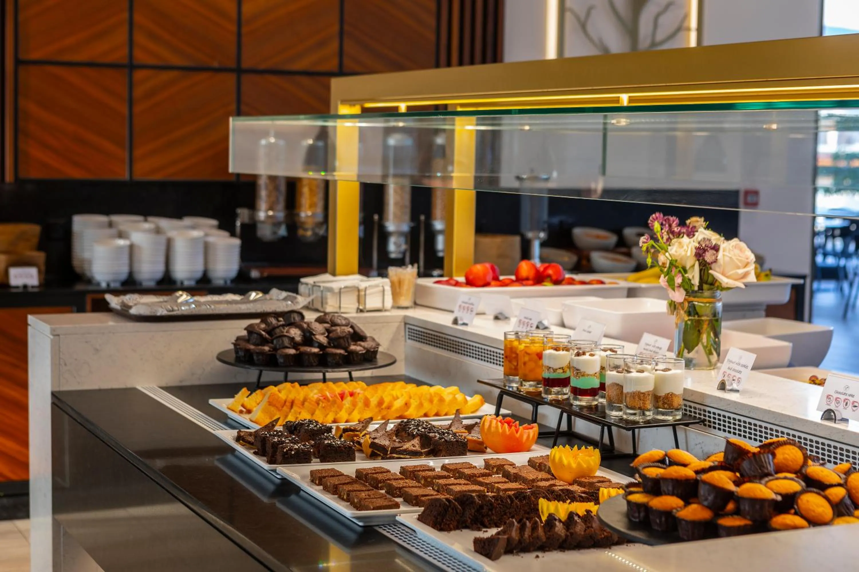 Restaurant/places to eat in Aliathon Ionian