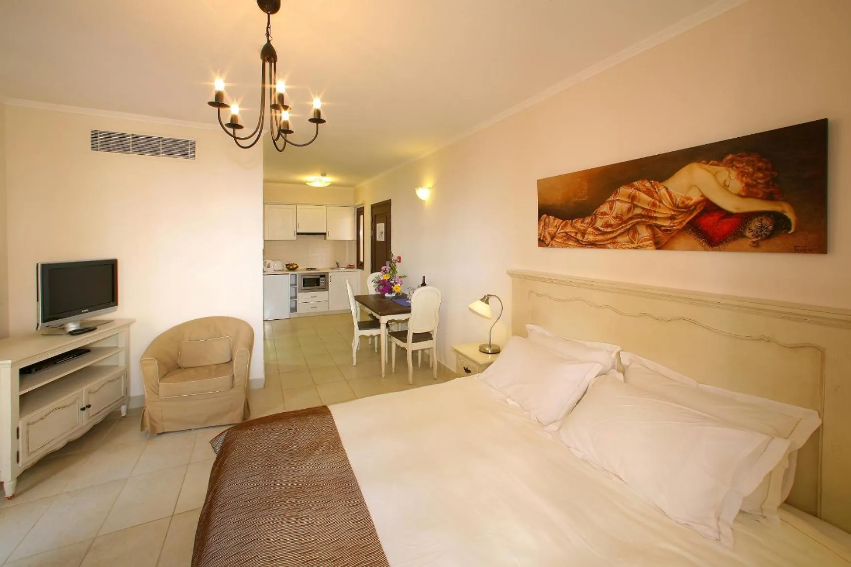 Other, Bed in Aliathon Ionian