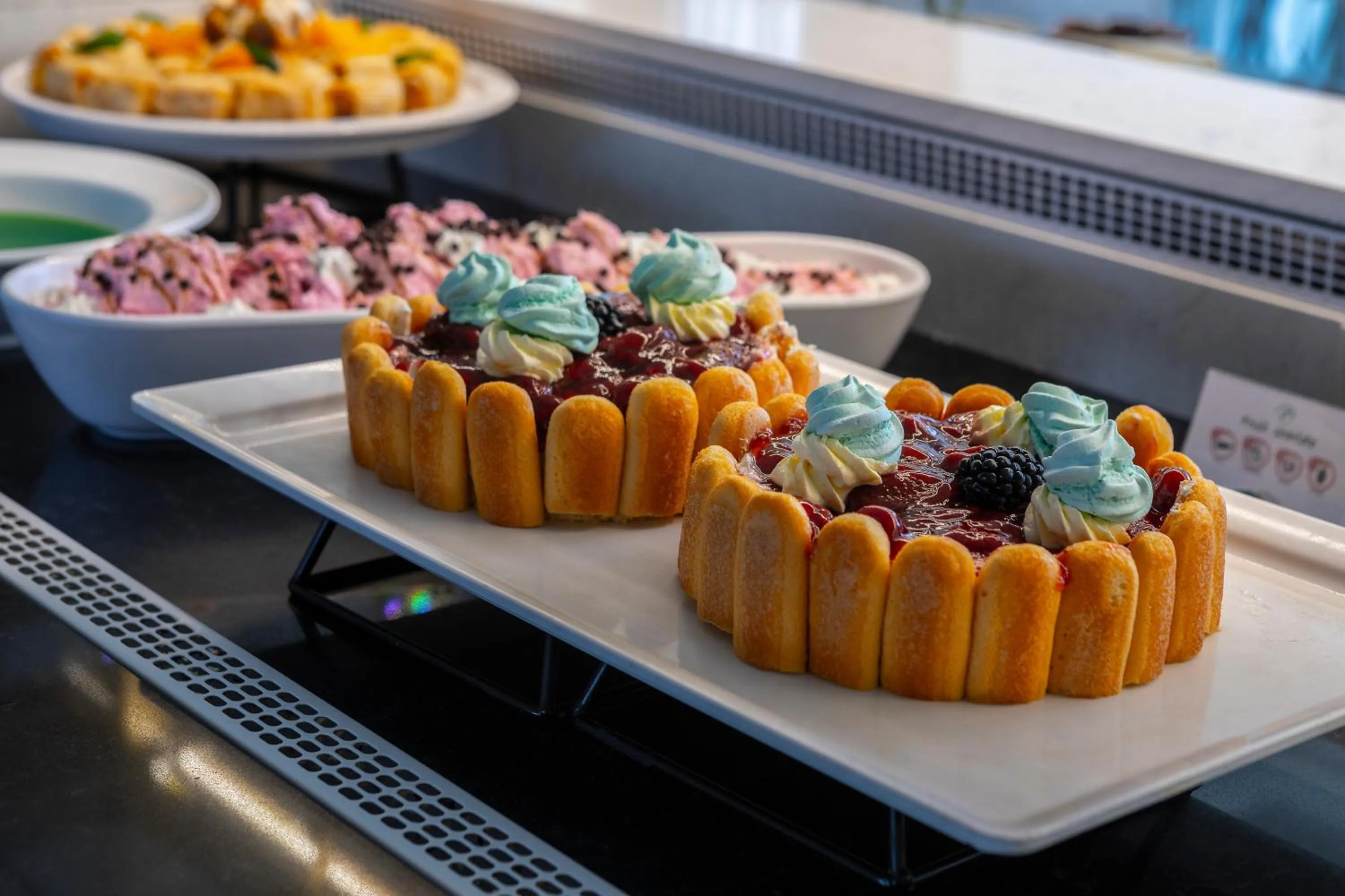 Restaurant/places to eat in Aliathon Ionian