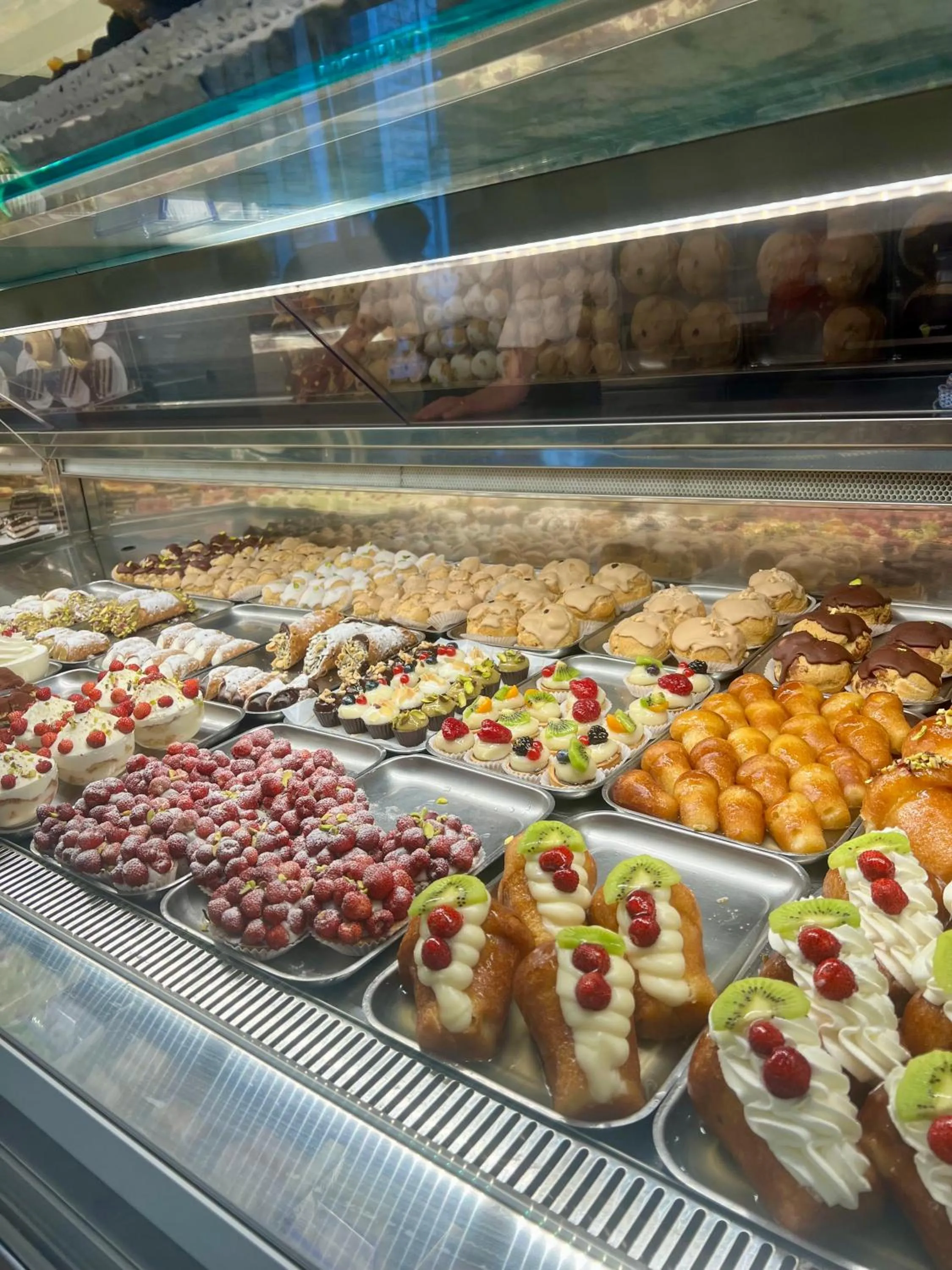 Food and drinks in Duca di Uzeda Bed and Breakfast