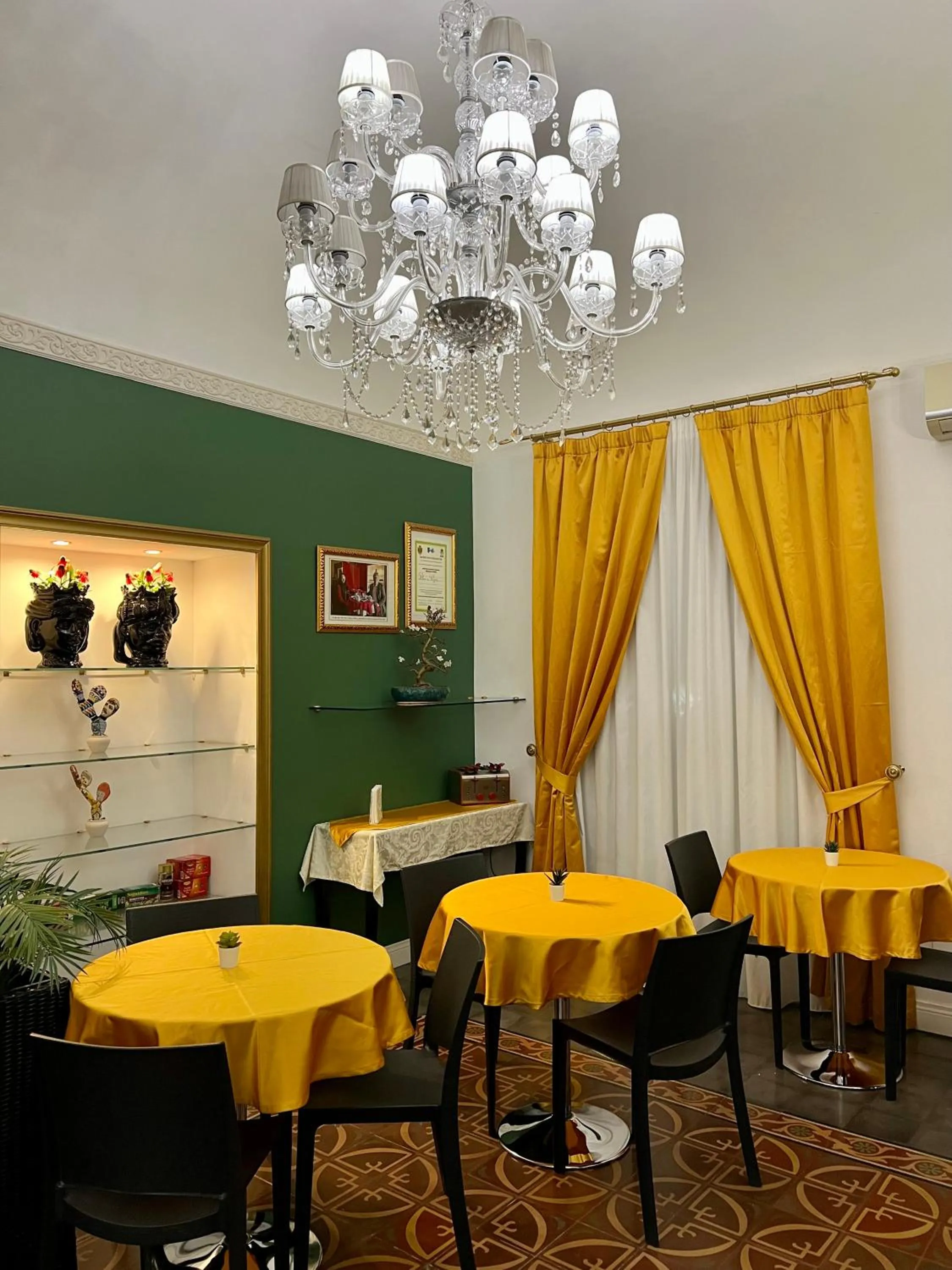 Lobby or reception in Duca di Uzeda Bed and Breakfast