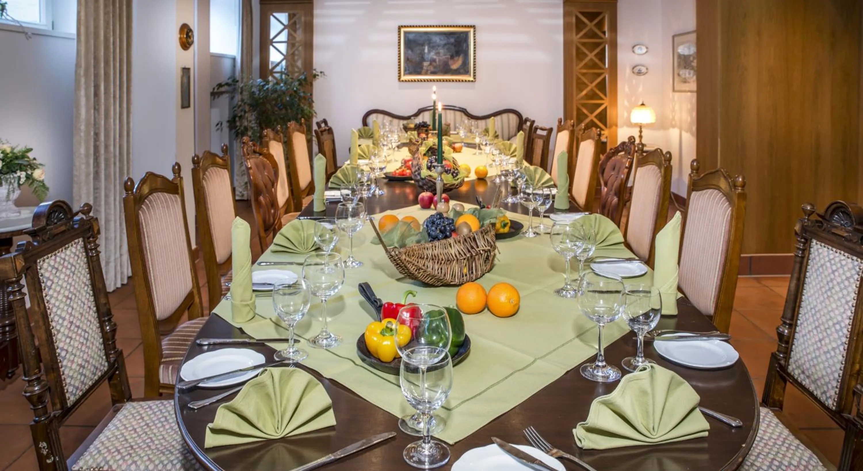 Restaurant/places to eat in Parkhotel Stadtallendorf