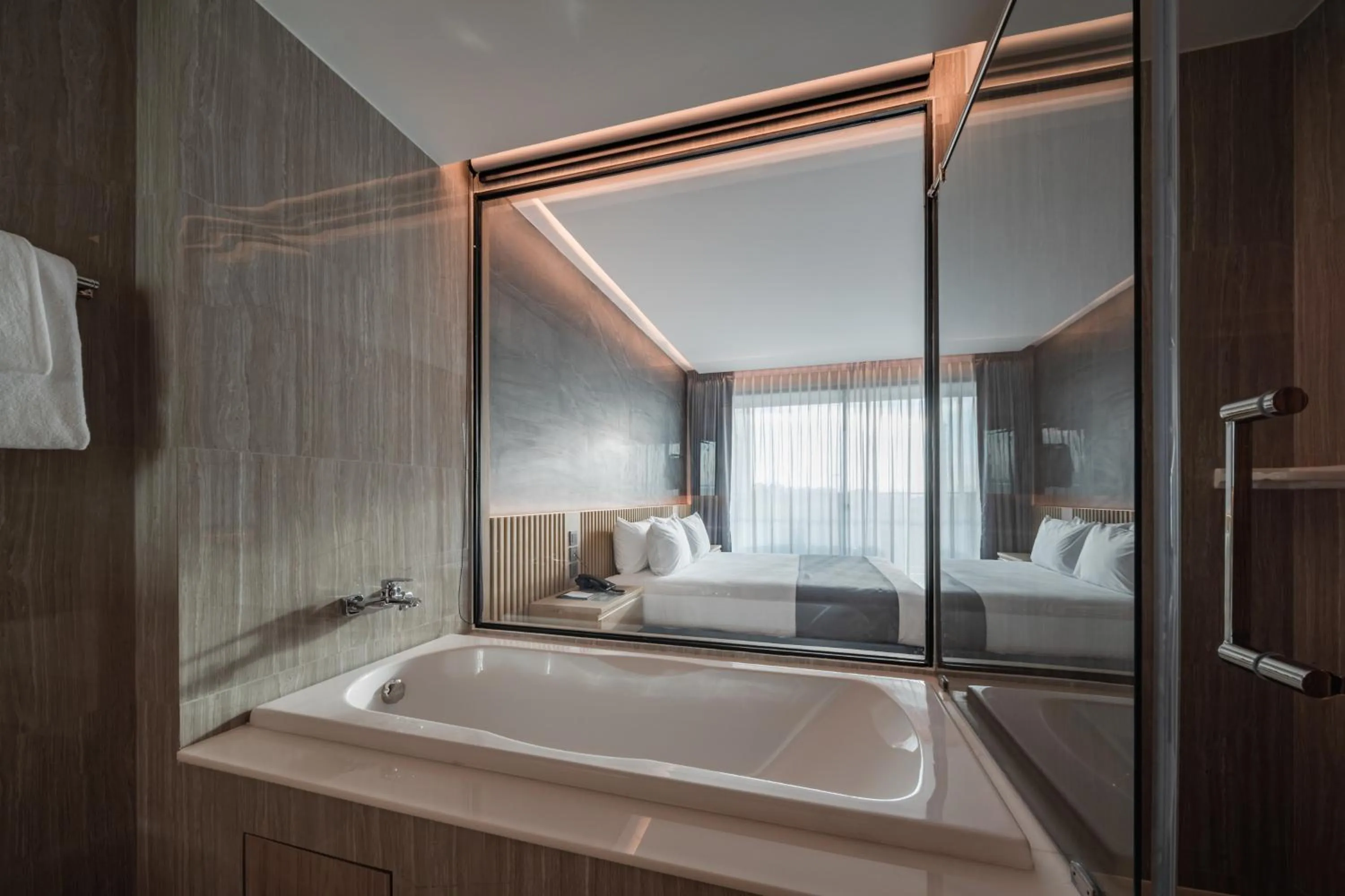 Bath, Bed in Mandarin Eastville, Pattaya - SHA Extra Plus