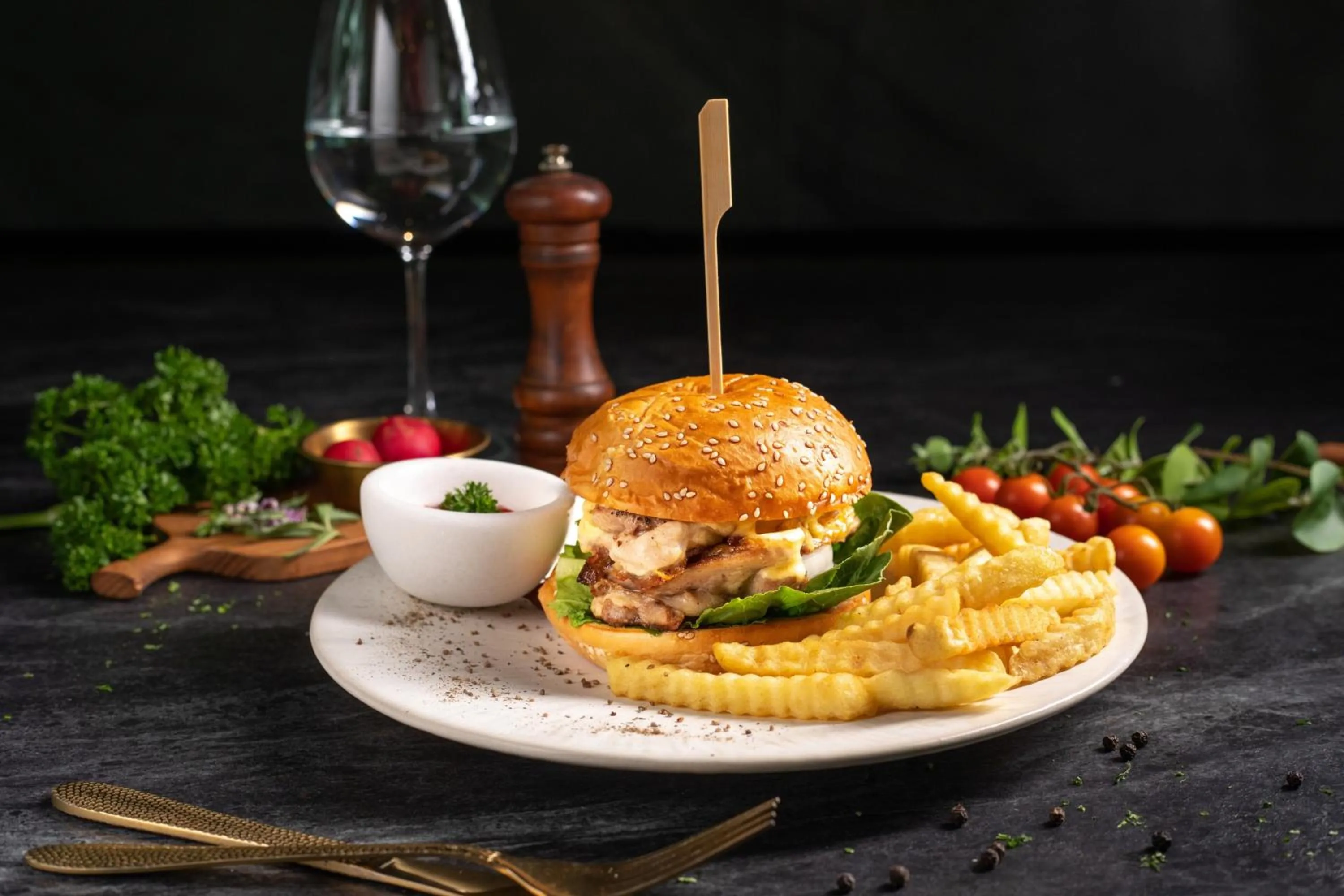 Restaurant/places to eat in Mandarin Eastville, Pattaya - SHA Extra Plus