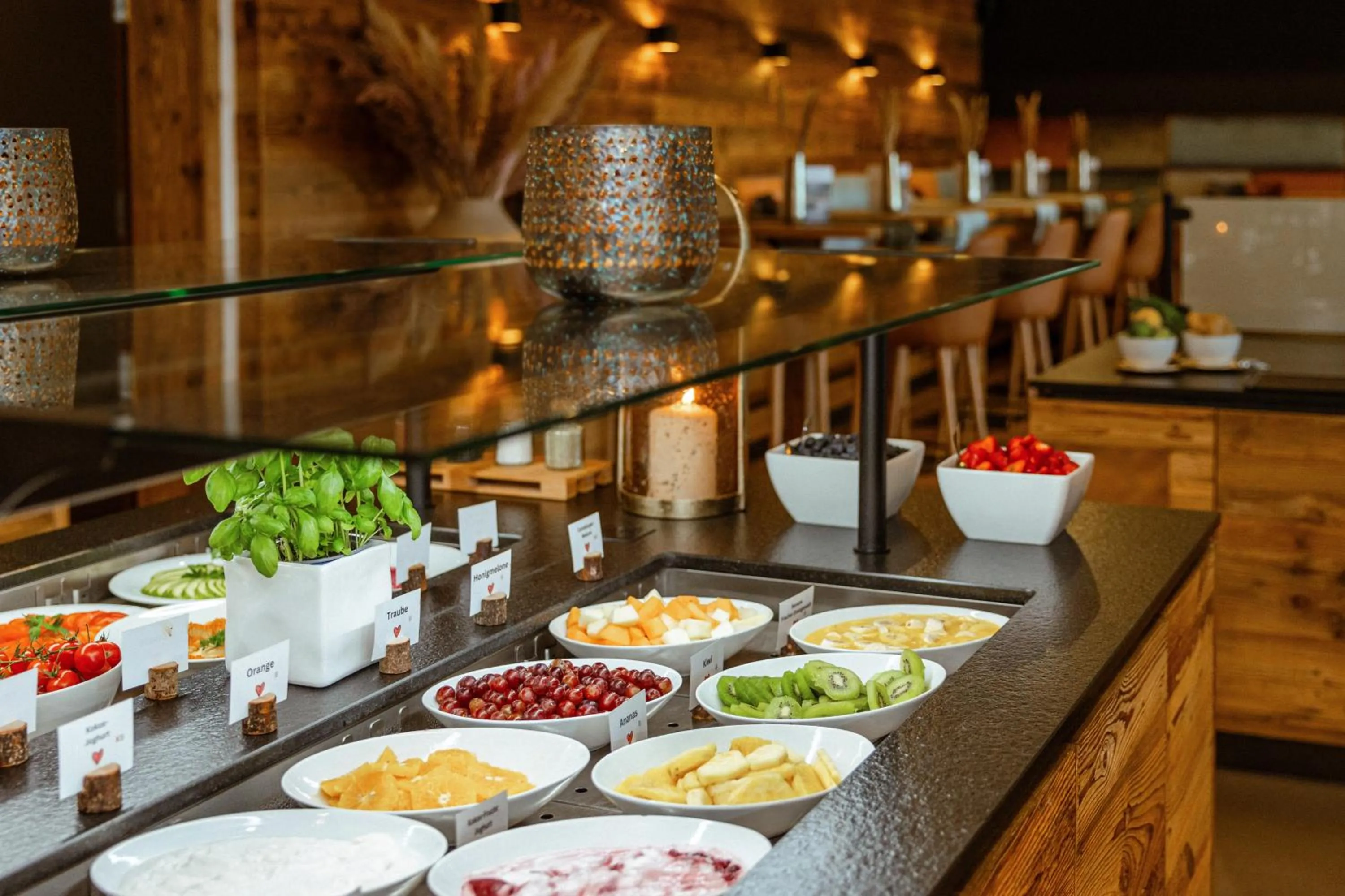 Buffet breakfast in Natur- und Wohlfühlhotel Kastenholz