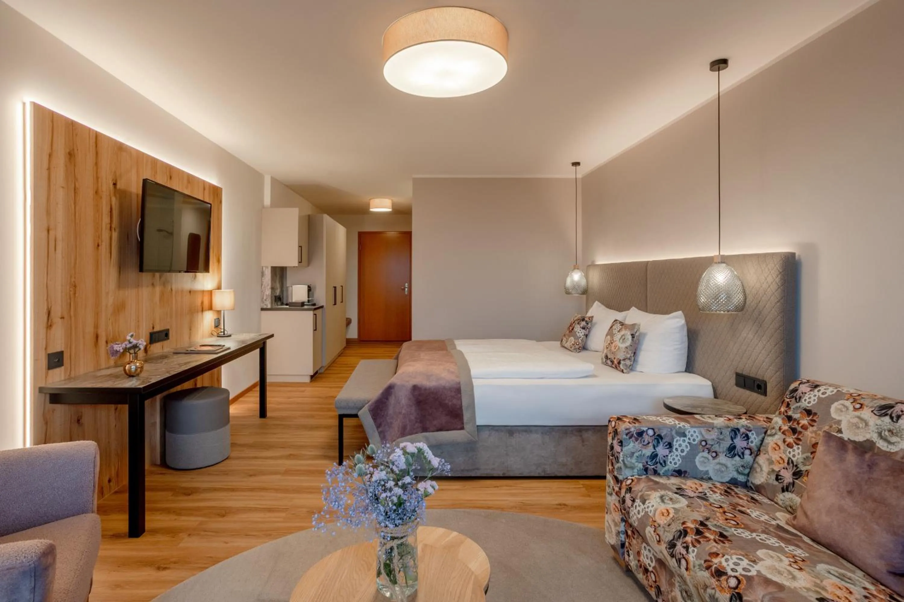 Photo of the whole room, Bed in Natur- und Wohlfühlhotel Kastenholz