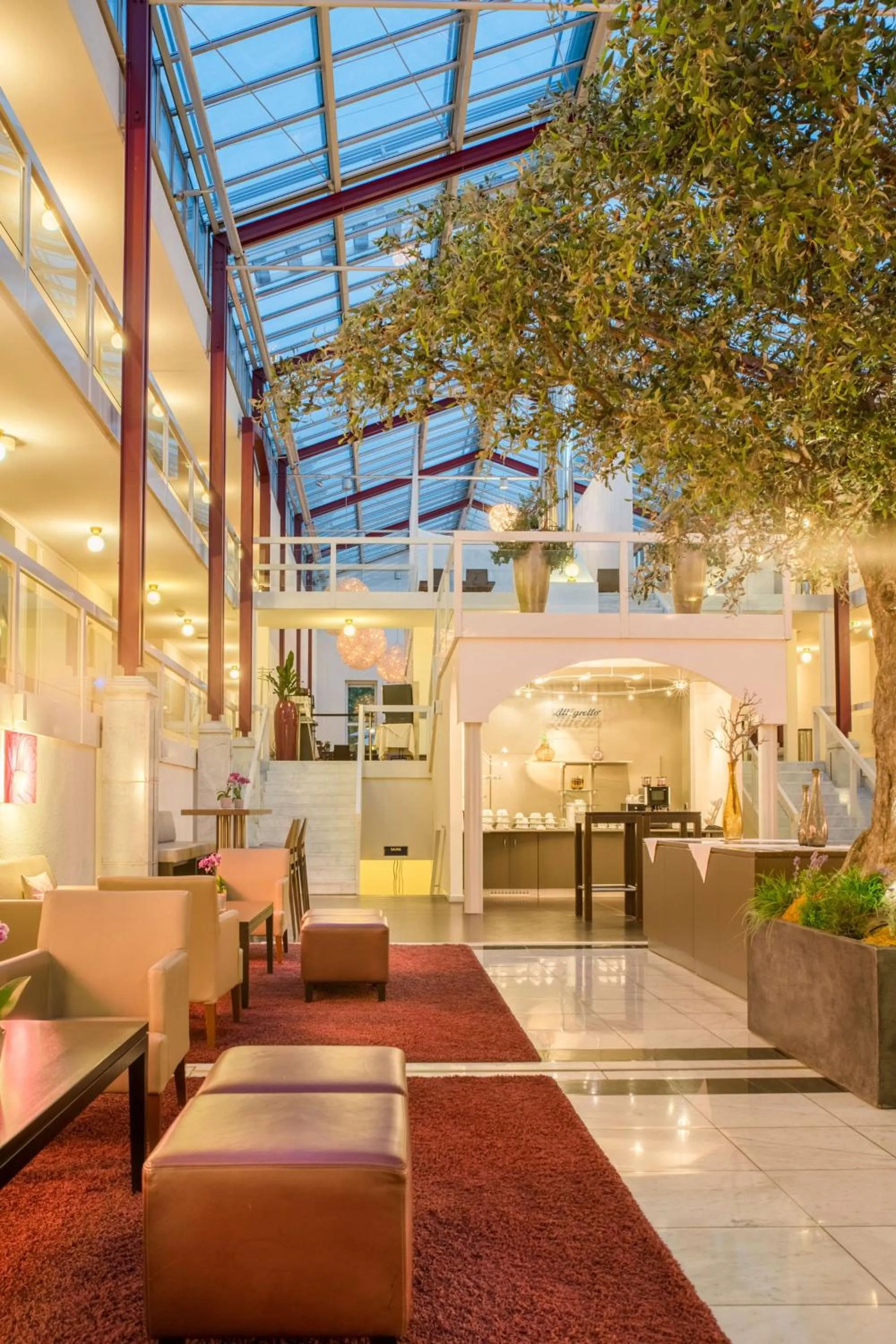 Lounge or bar in Best Western Plus Hotel Fellbach-Stuttgart