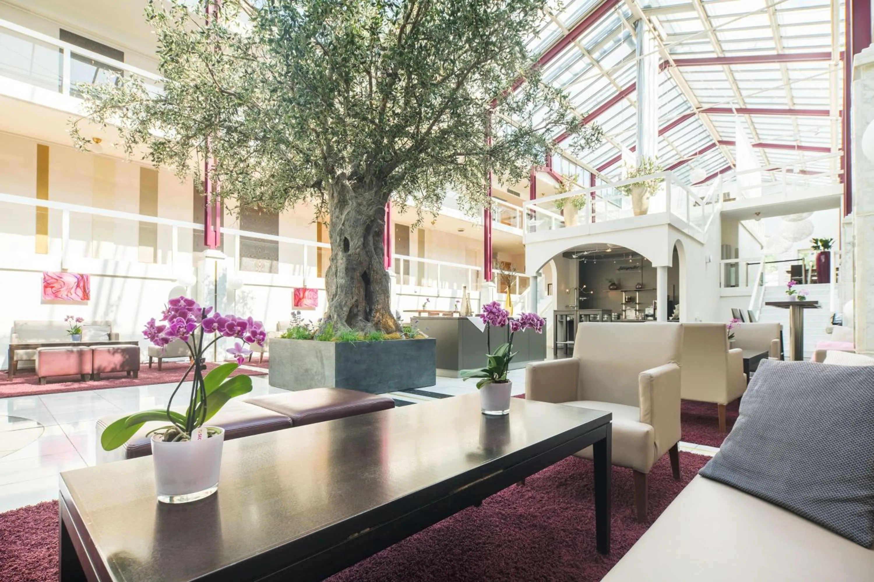 Lounge or bar in Best Western Plus Hotel Fellbach-Stuttgart