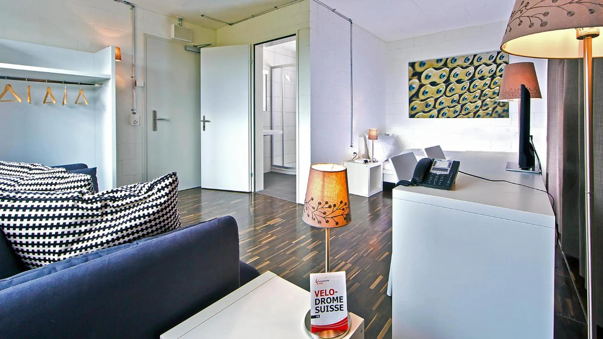 Photo of the whole room in Hotel Velodrome