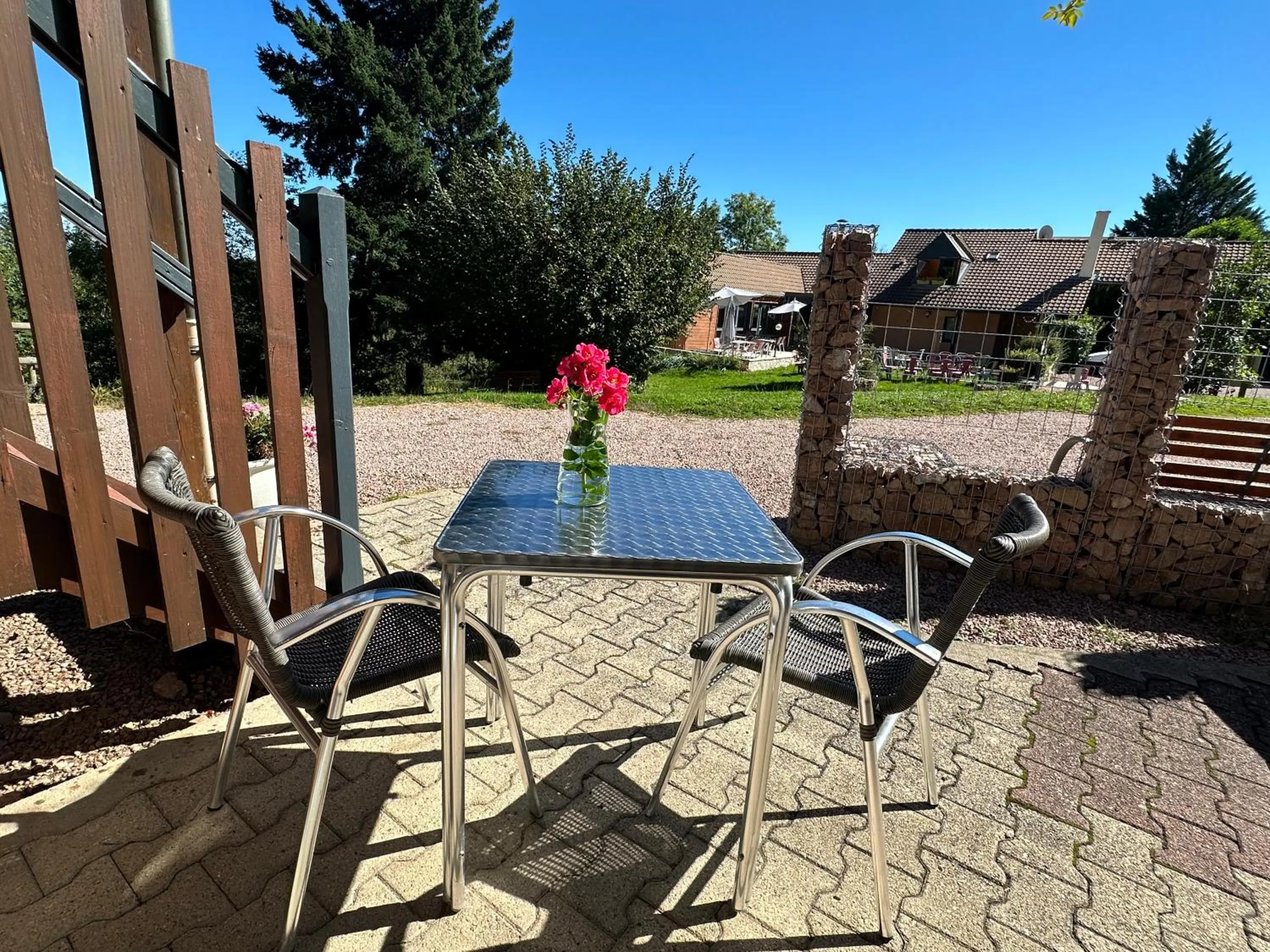 Patio in Du côté de chez Sam