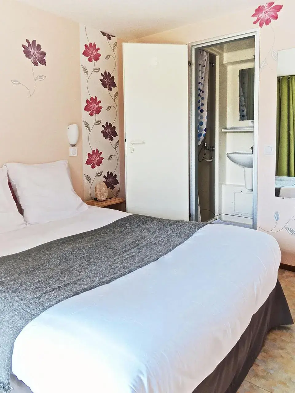 Double Room in Du côté de chez Sam Double Room in Du côté de chez Sam