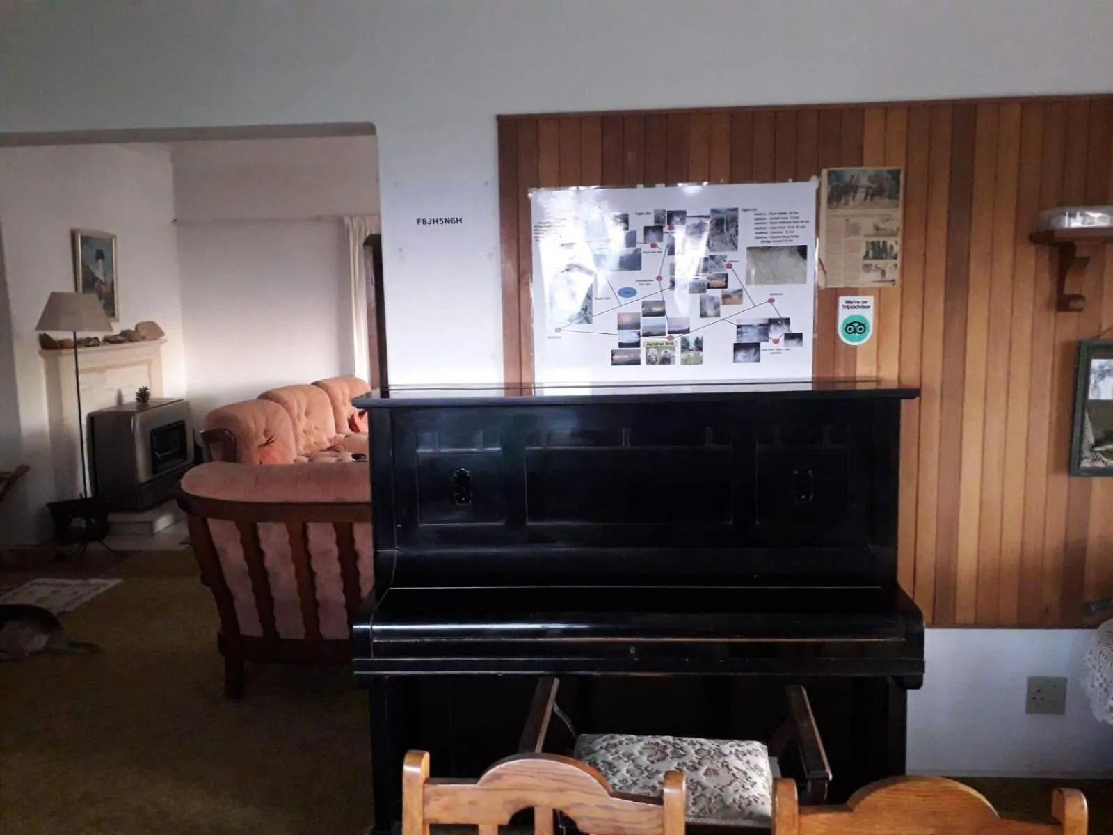 Dining area in AANDRUS BNB