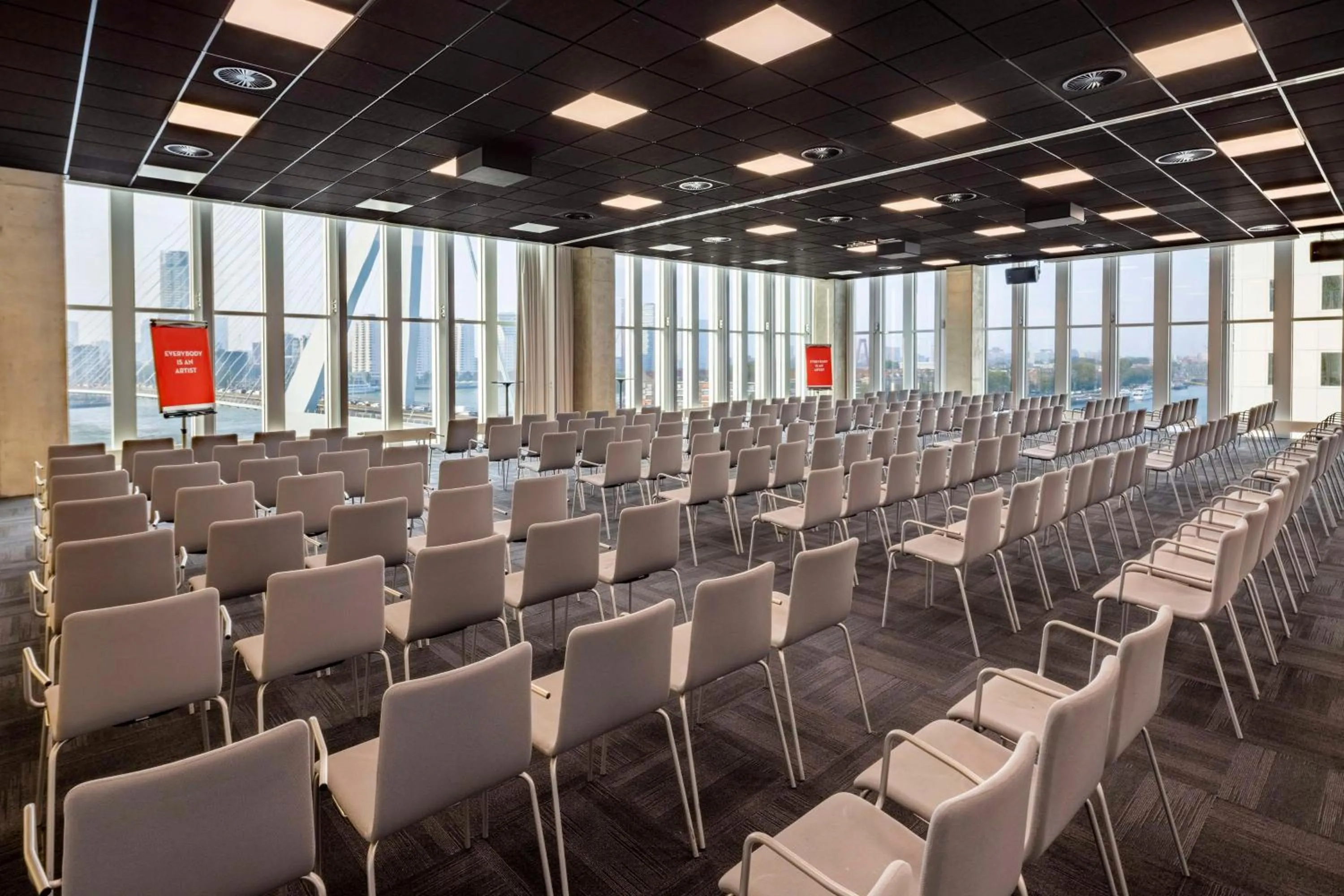 Bedroom in nhow Rotterdam