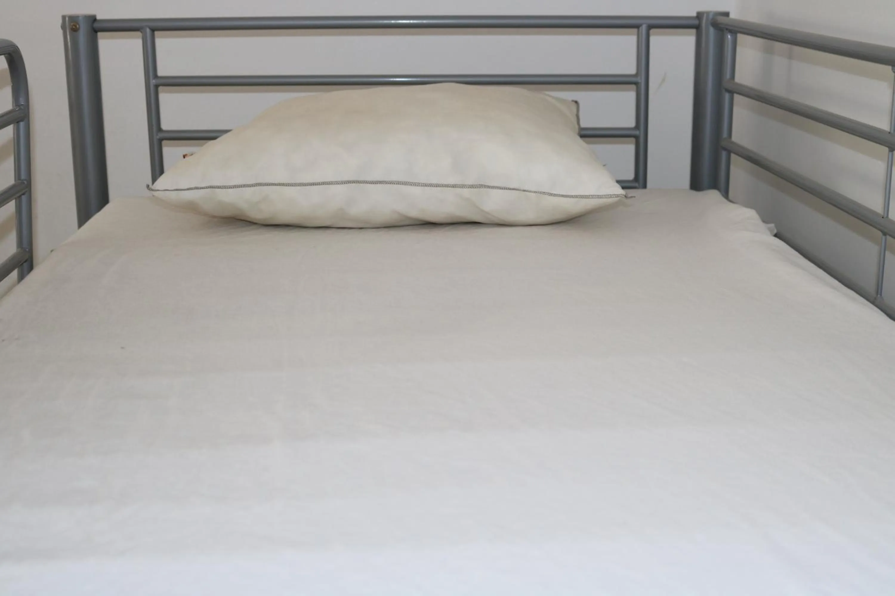 Bed in Costas Hostel Action 2