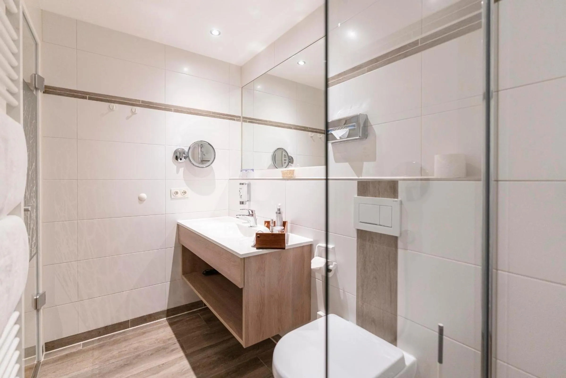 Shower in Hotel Dirsch Wellness & Spa Resort