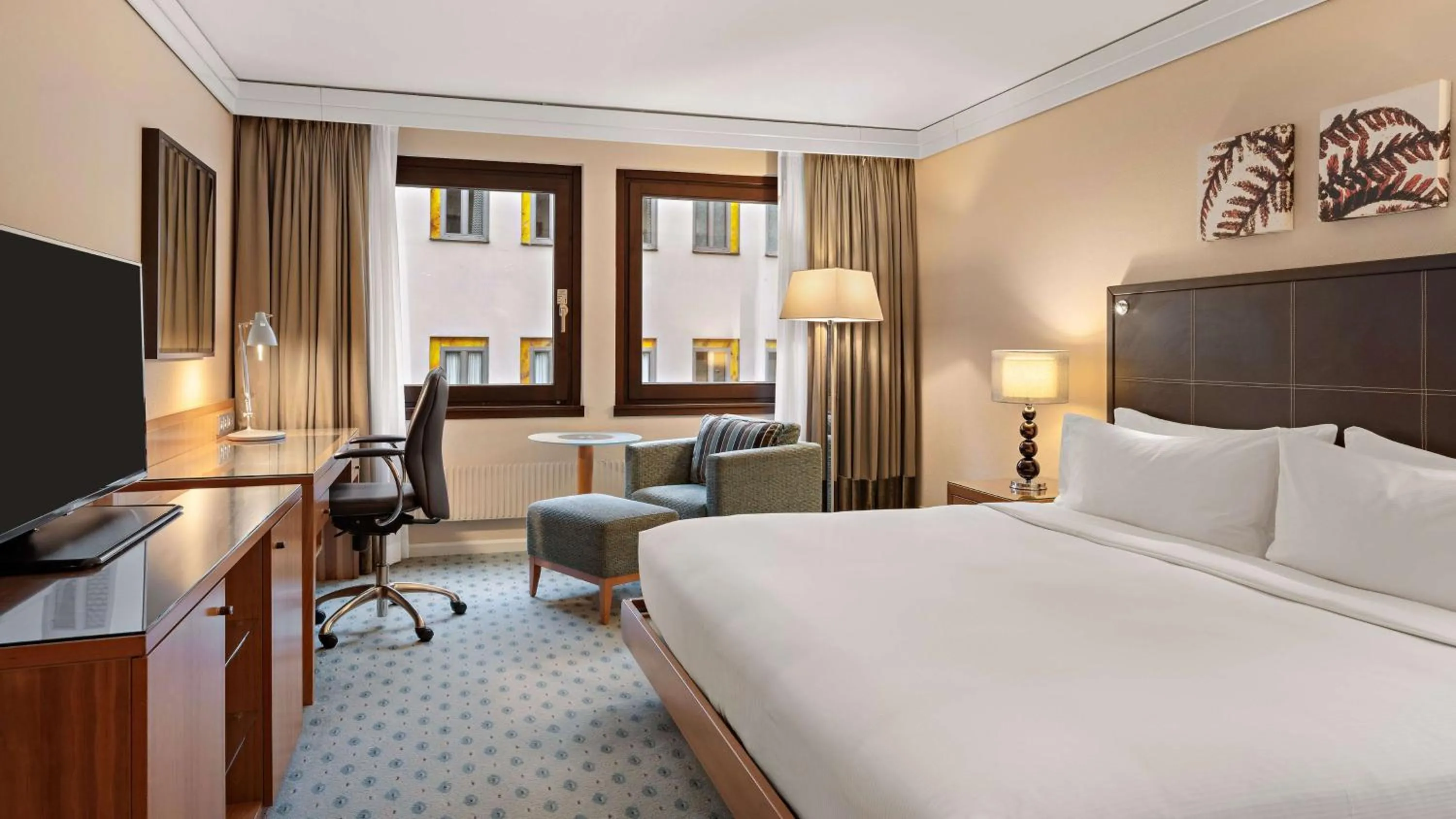 Bed in Hilton Dresden an der Frauenkirche