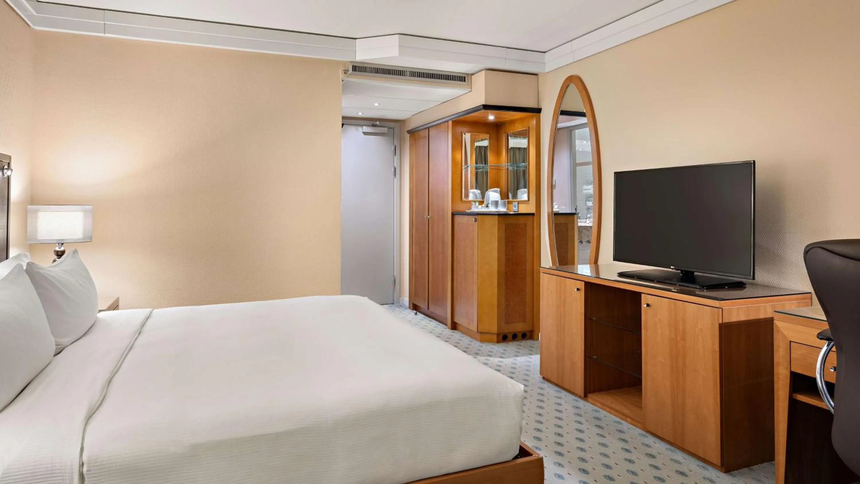 Bed in Hilton Dresden an der Frauenkirche