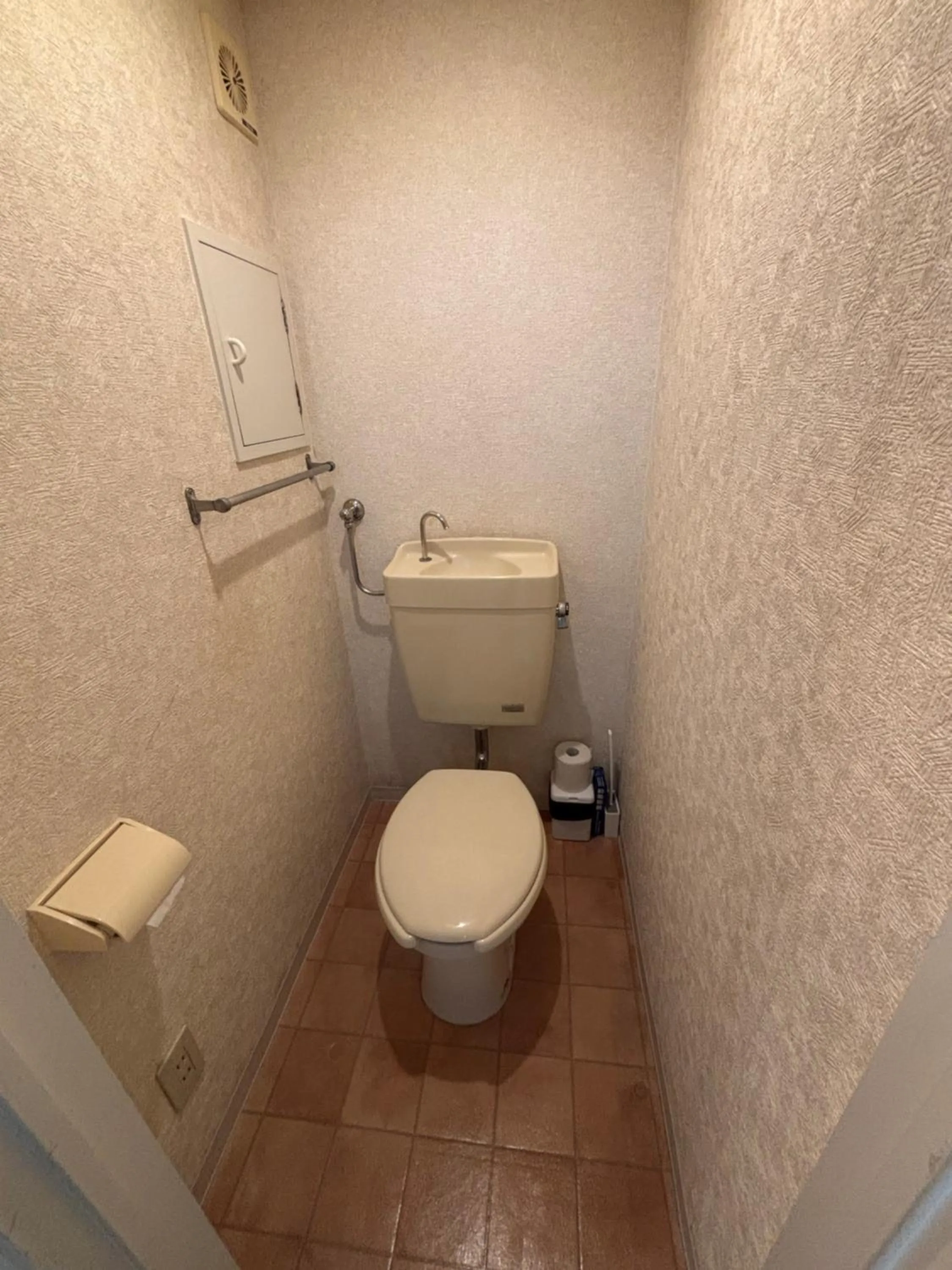 Toilet in KIYAZA Road Sapporo