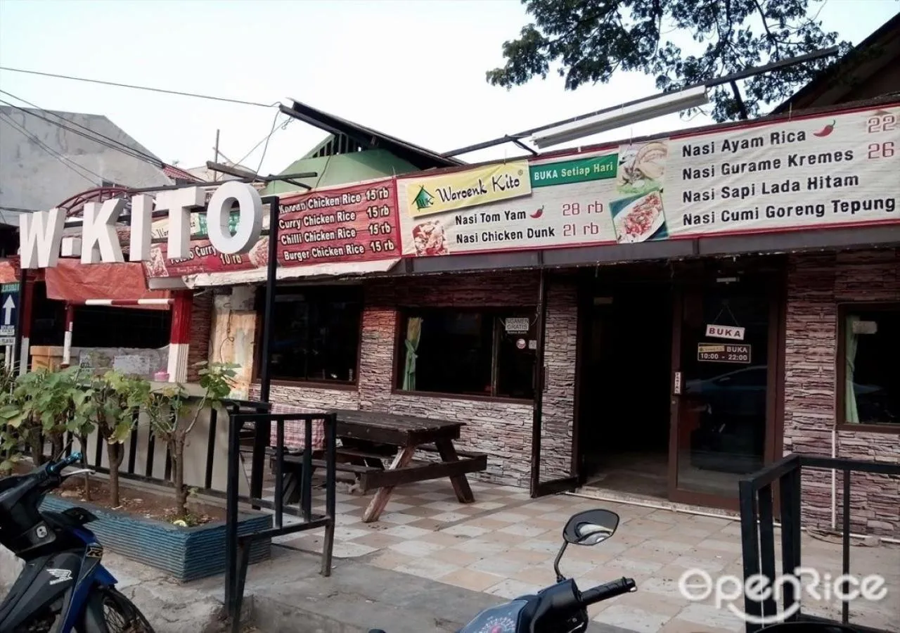 Restaurant/places to eat in Susilo Residence 10